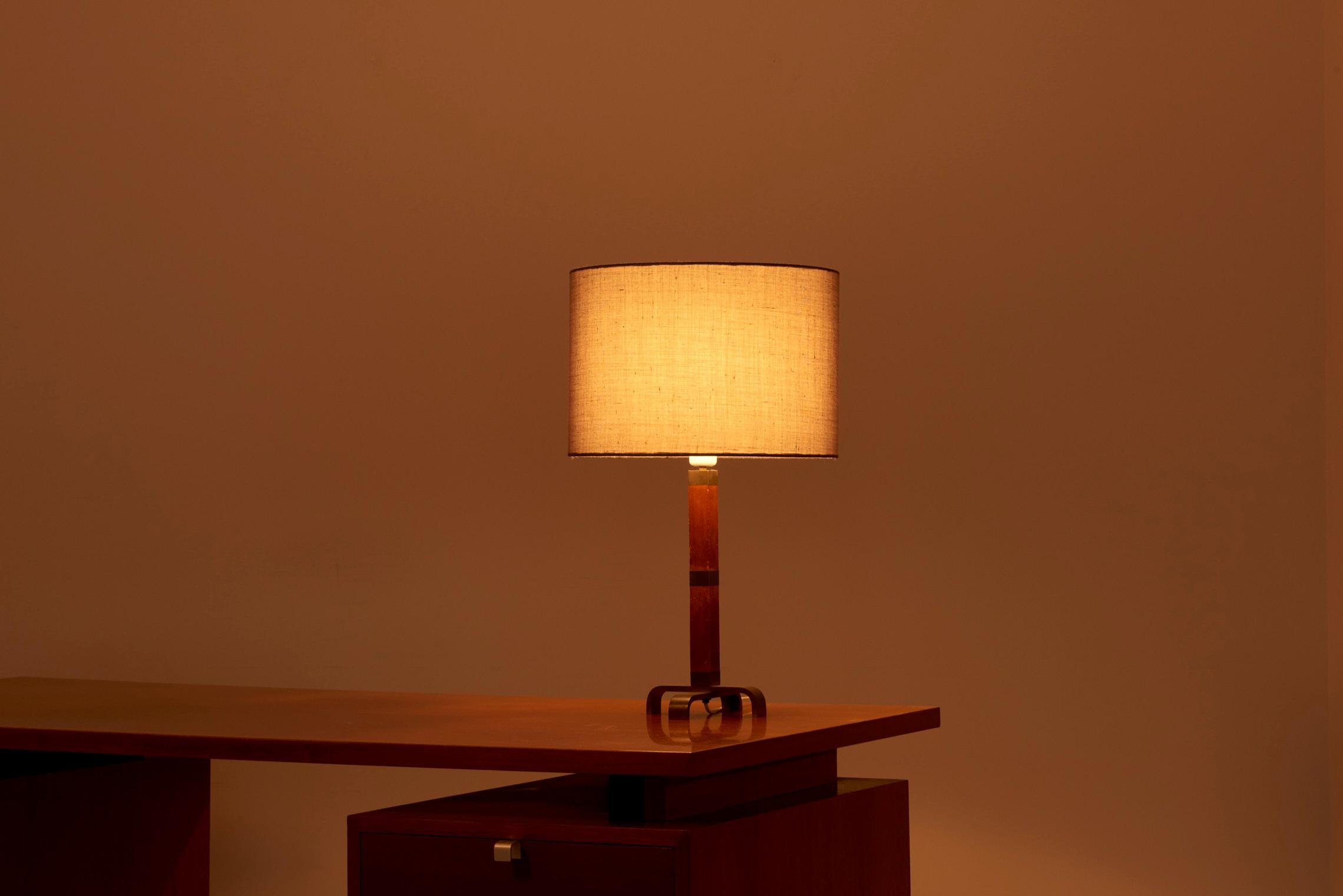 Mid-Century Modern Table Lamp with Wooden Base and Grey Lampshade, 1950s For Sale