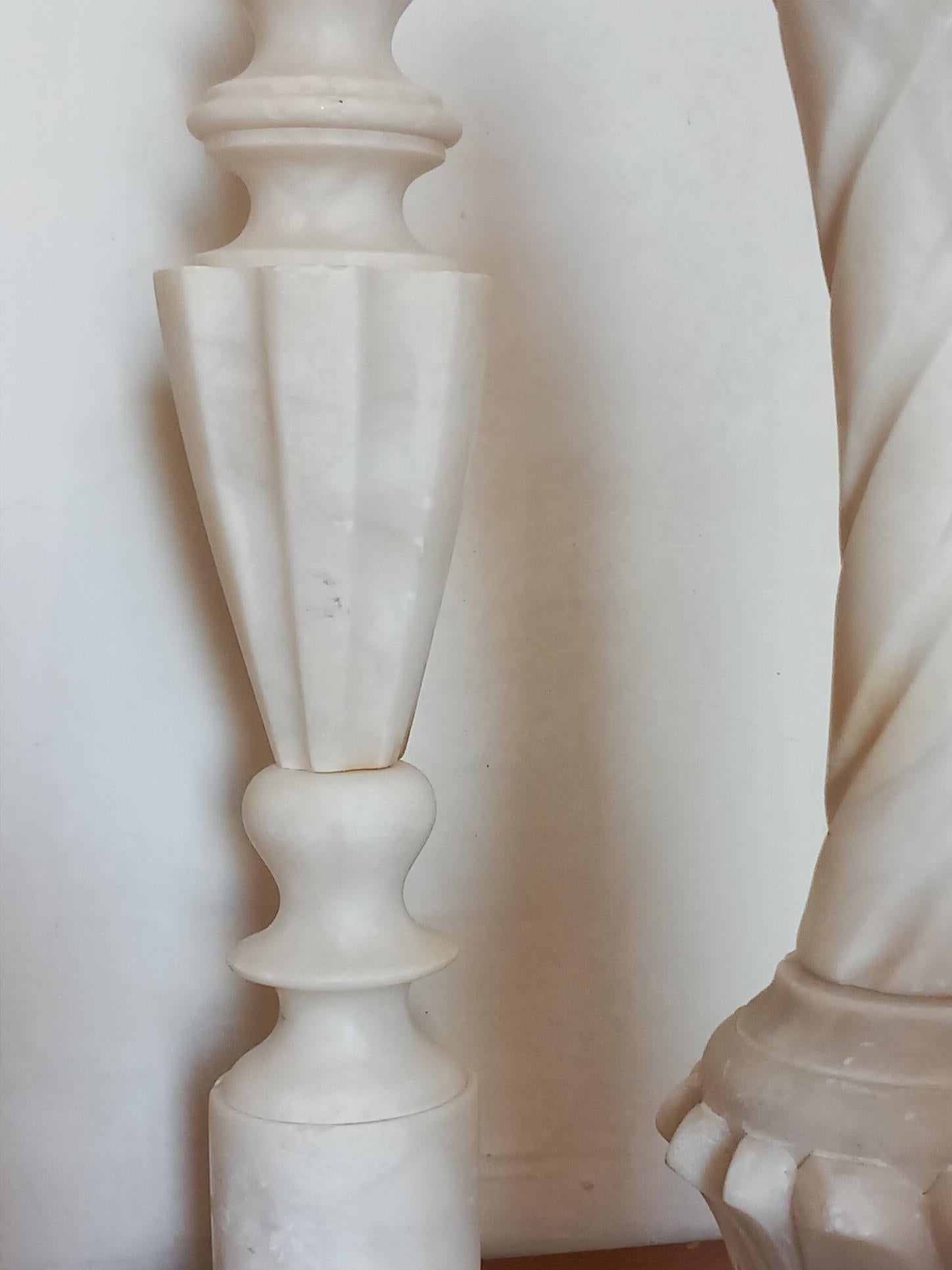 Alabaster Table Lamps Large Column Shape White Spain, 20th Century For Sale 4