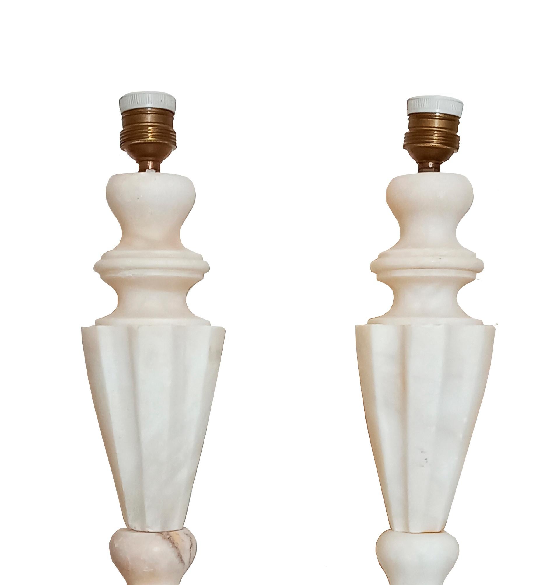 Alabaster Table Lamps Large Column Shape White Italy 20th Century For Sale 3