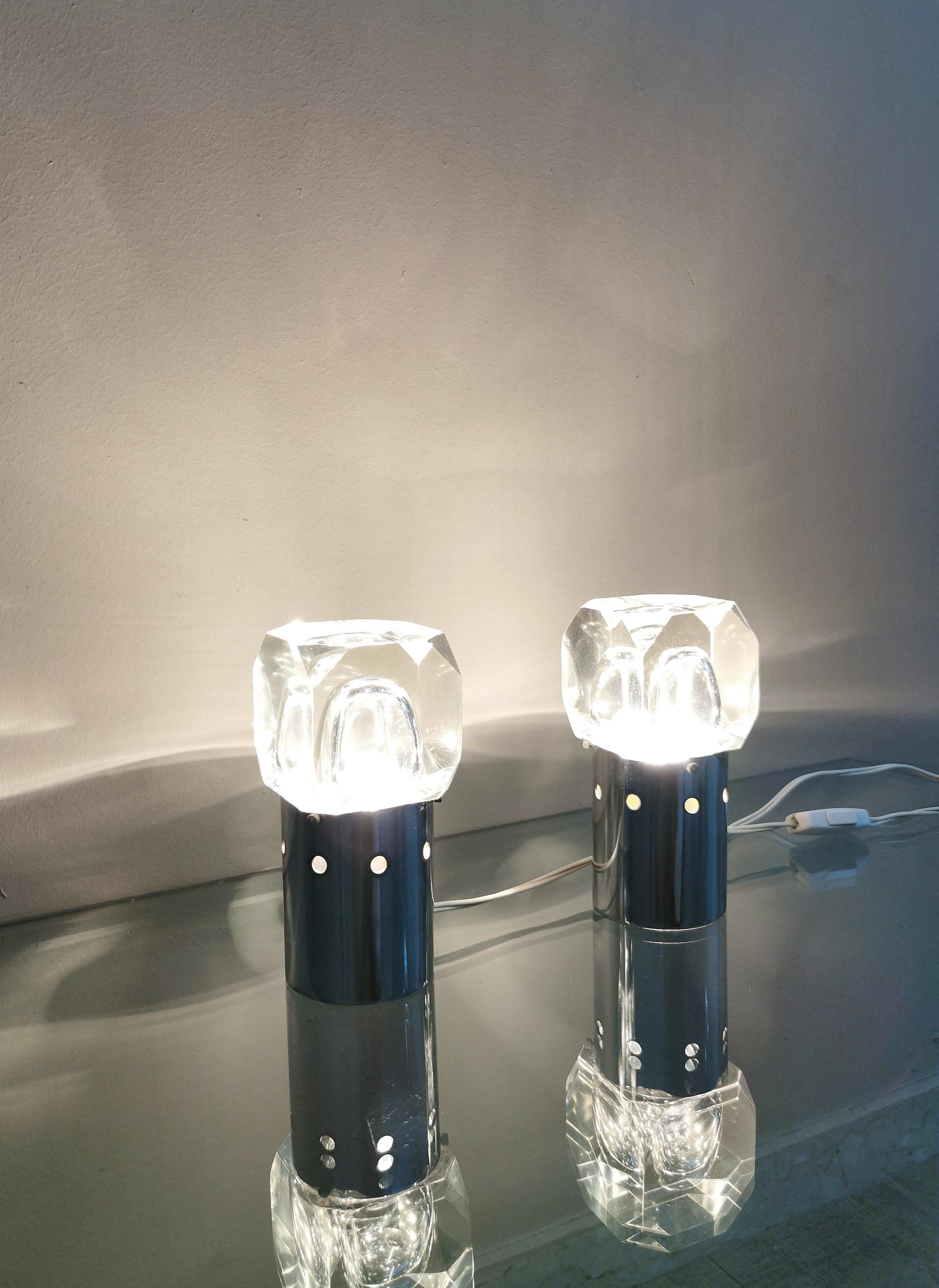 20ième siècle Lampes de table en verre transparent et métal chromé mi-siècle italien des années 1970, lot de 2