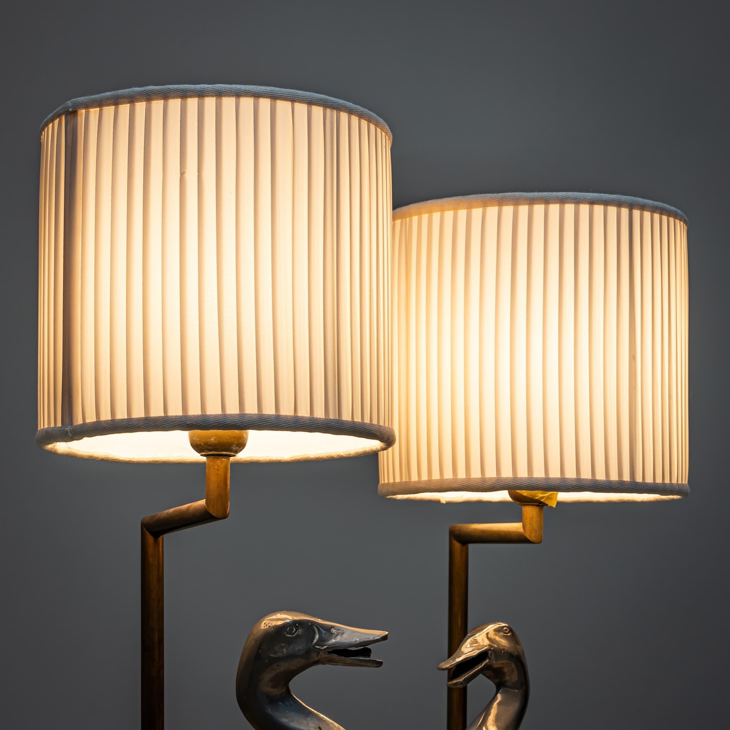 Moulage Lampes de table avec figures d'oies décoratives, probablement France, fin du 20e siècle
