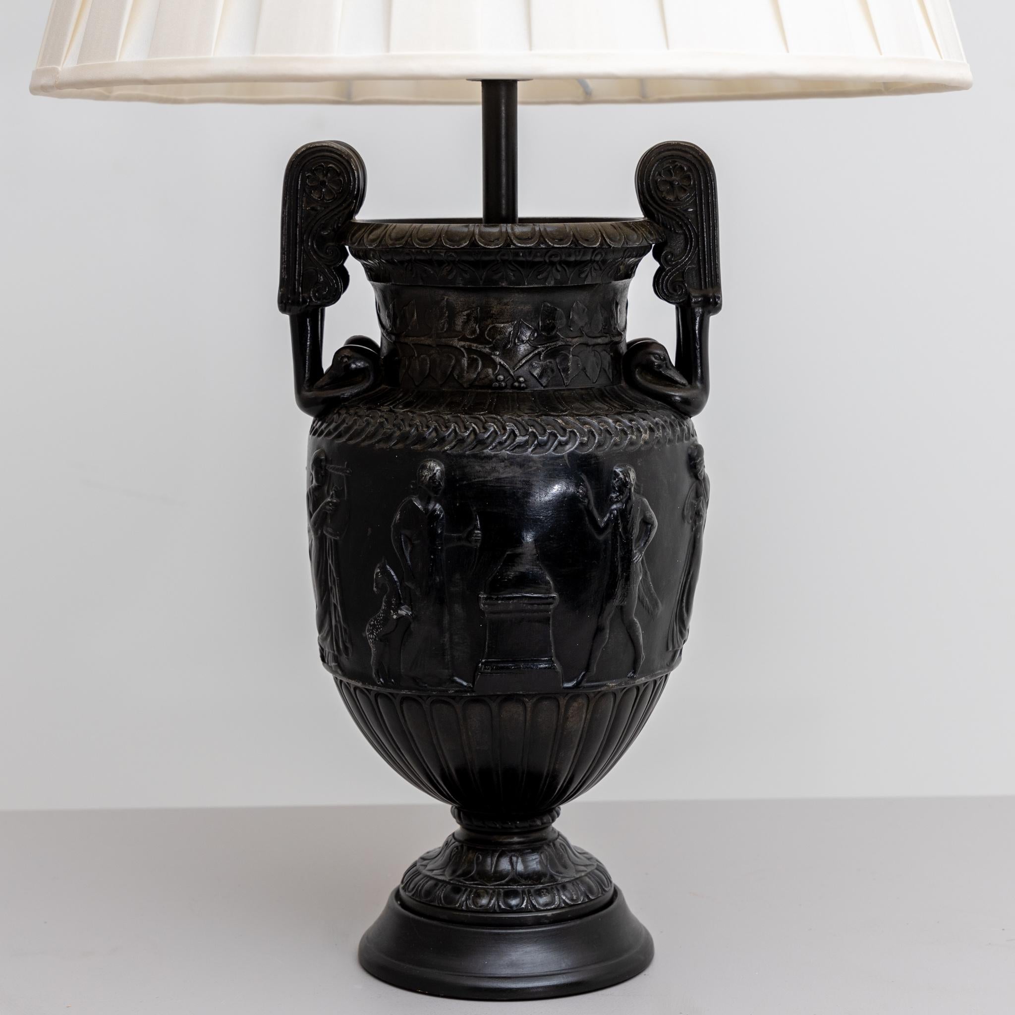Tischlampen mit Townley-Vasen, Frankreich, 19. Jahrhundert (Stoff)
