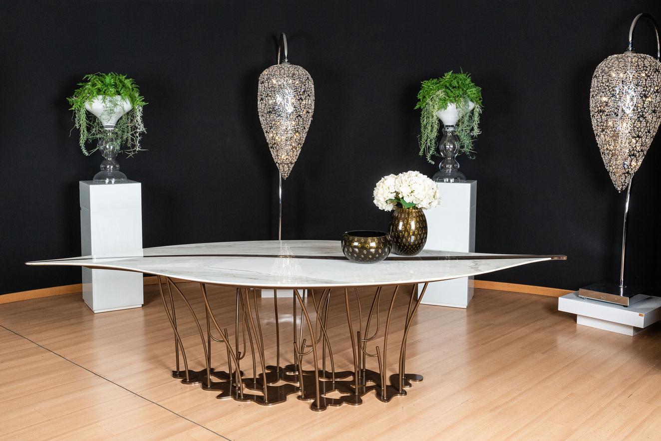 Table en marbre feuille, en forme de feuille, marbre Calacatta et Eramosa, Italie en vente 1