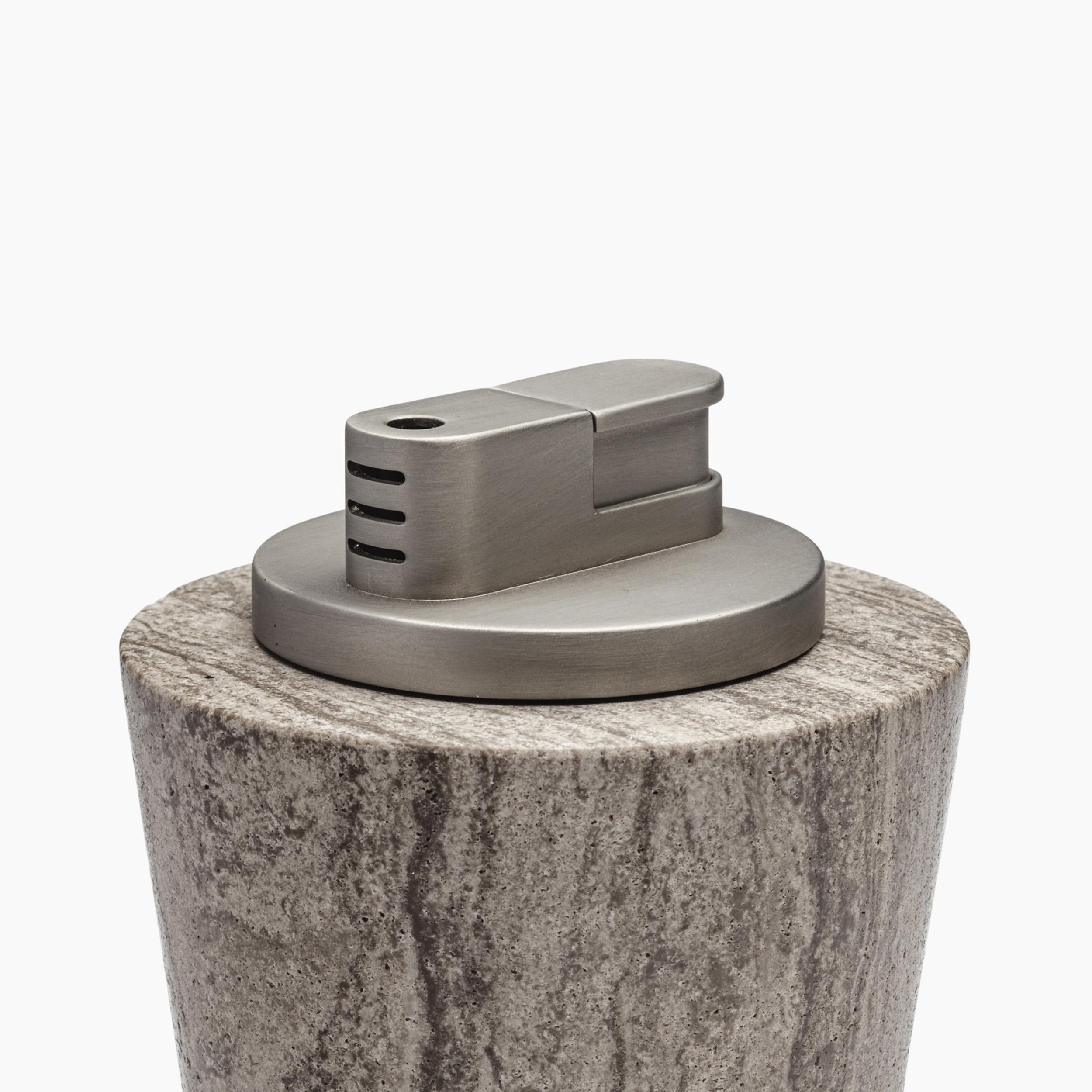 Briquet de table en marbre gris d'Athènes Neuf - En vente à Vancouver, CA