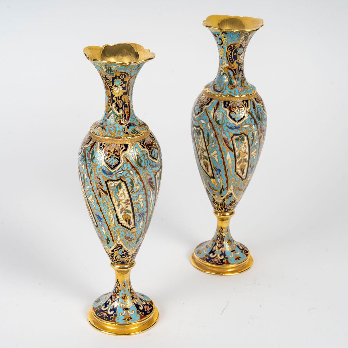 French Table Mirror and its Two Vases, 19th Century, Napoleon III Period. For Sale