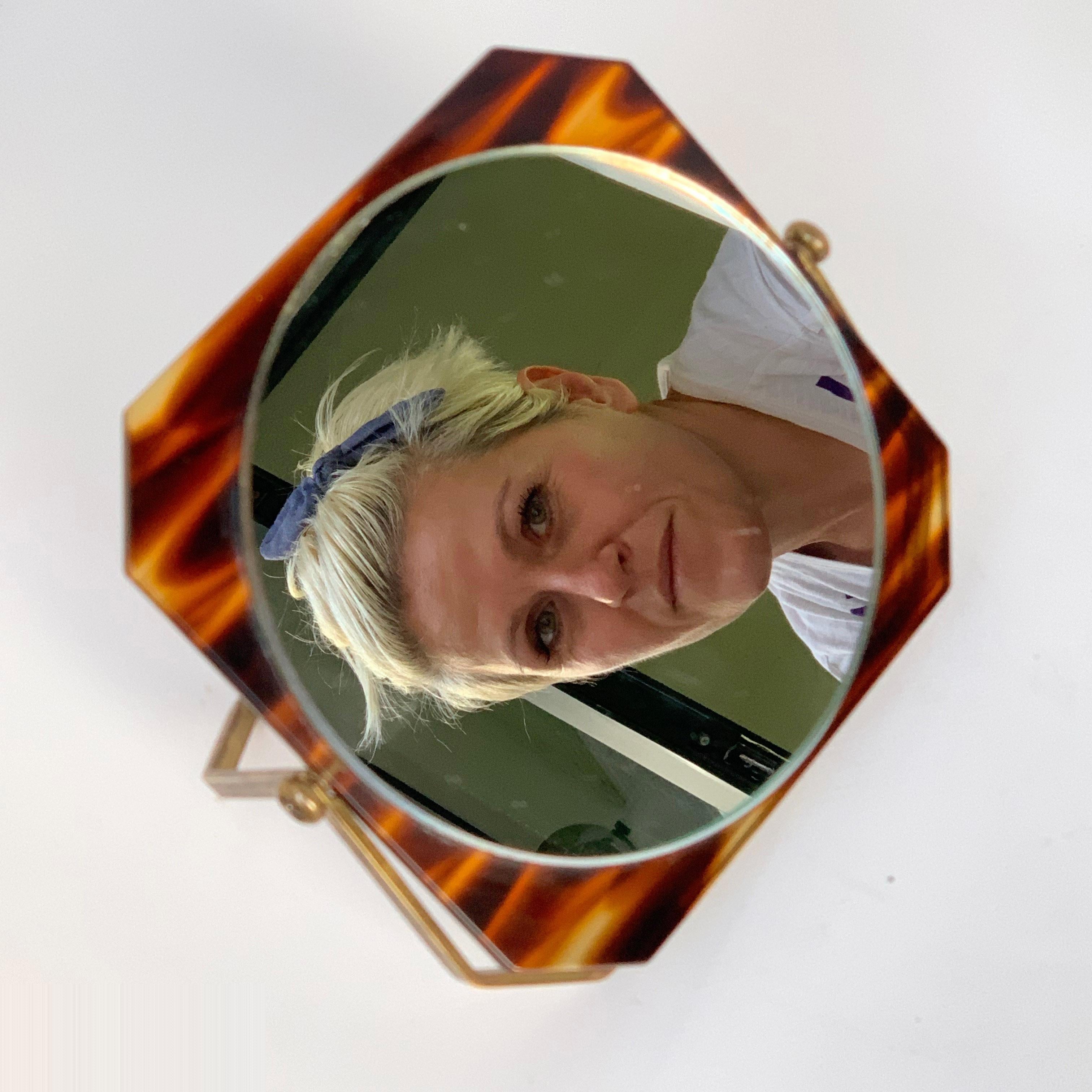 Table Mirror, Brass and Tortoise Plexiglass, Double-Sided Vanity, Italy 1970s For Sale 12