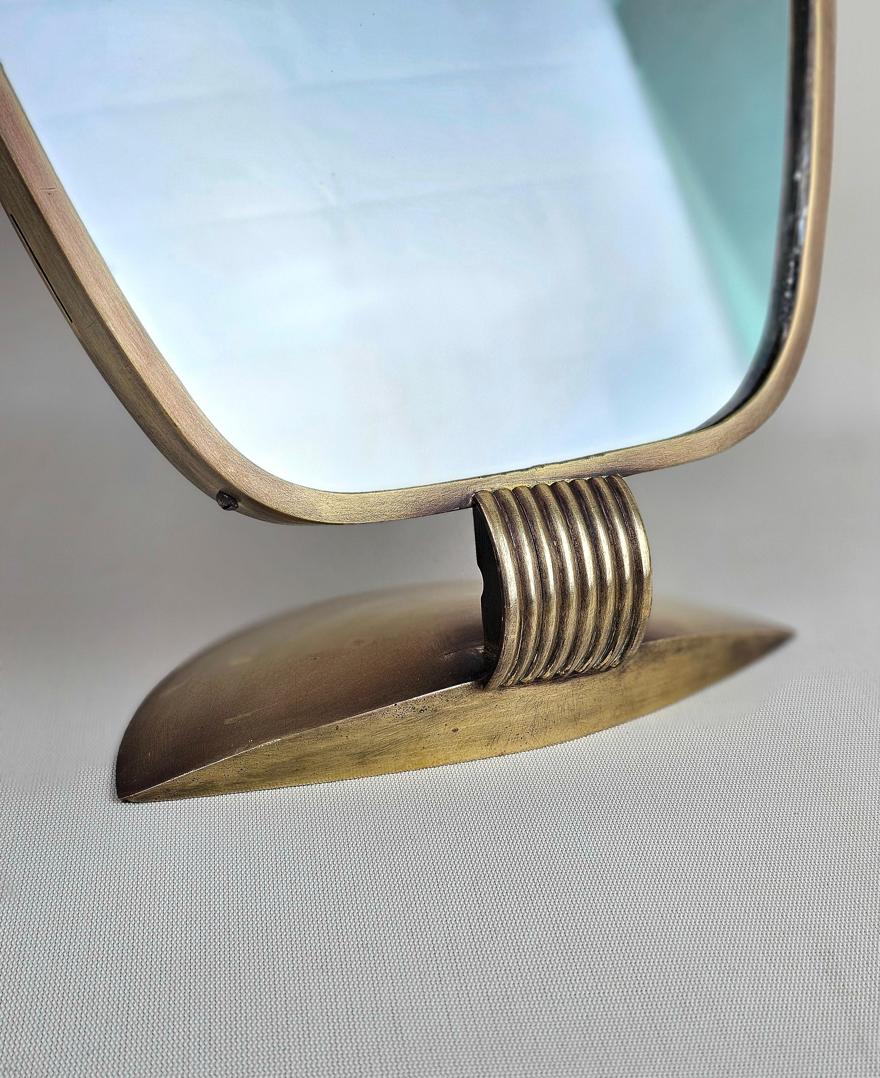 Table Mirror Brass Brushed Midcentury Modern Italian Design 1950s In Good Condition For Sale In Palermo, IT