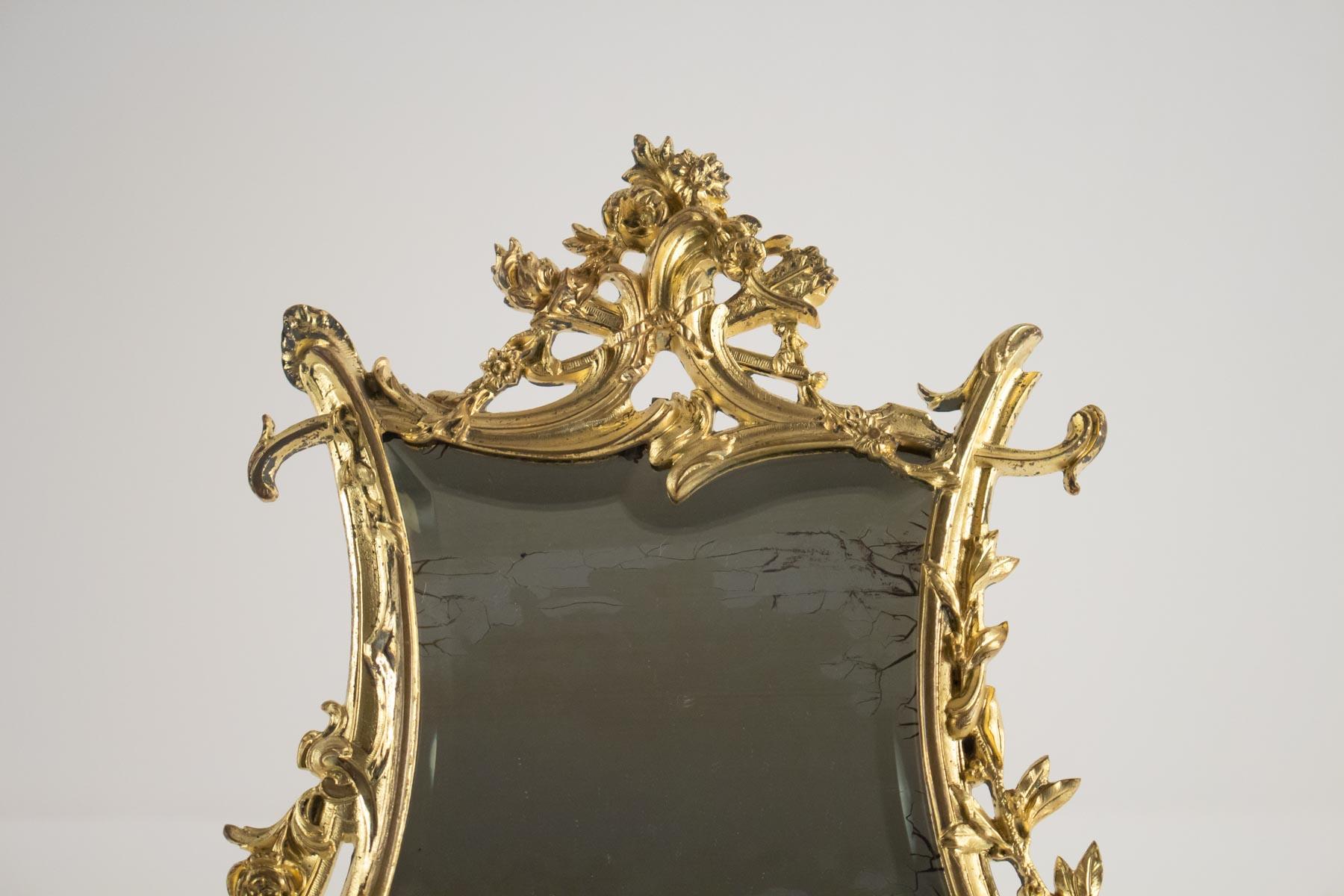 Français Miroir de table en bronze doré Original, Napoléon III, style Louis XV, 19ème siècle en vente