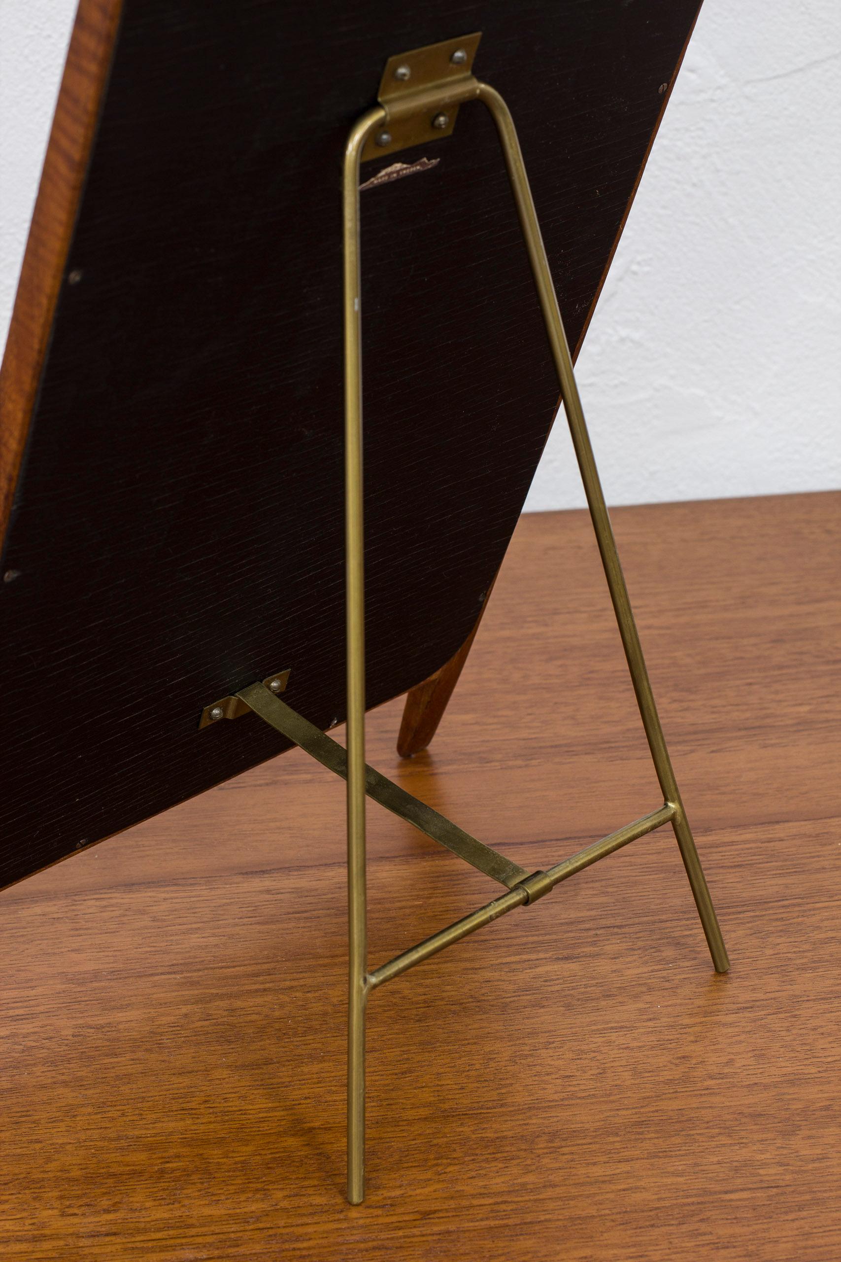 Table mirror in teak and brass by Hans-Agne Jakobsson, Sweden, 1950s In Good Condition For Sale In Hägersten, SE