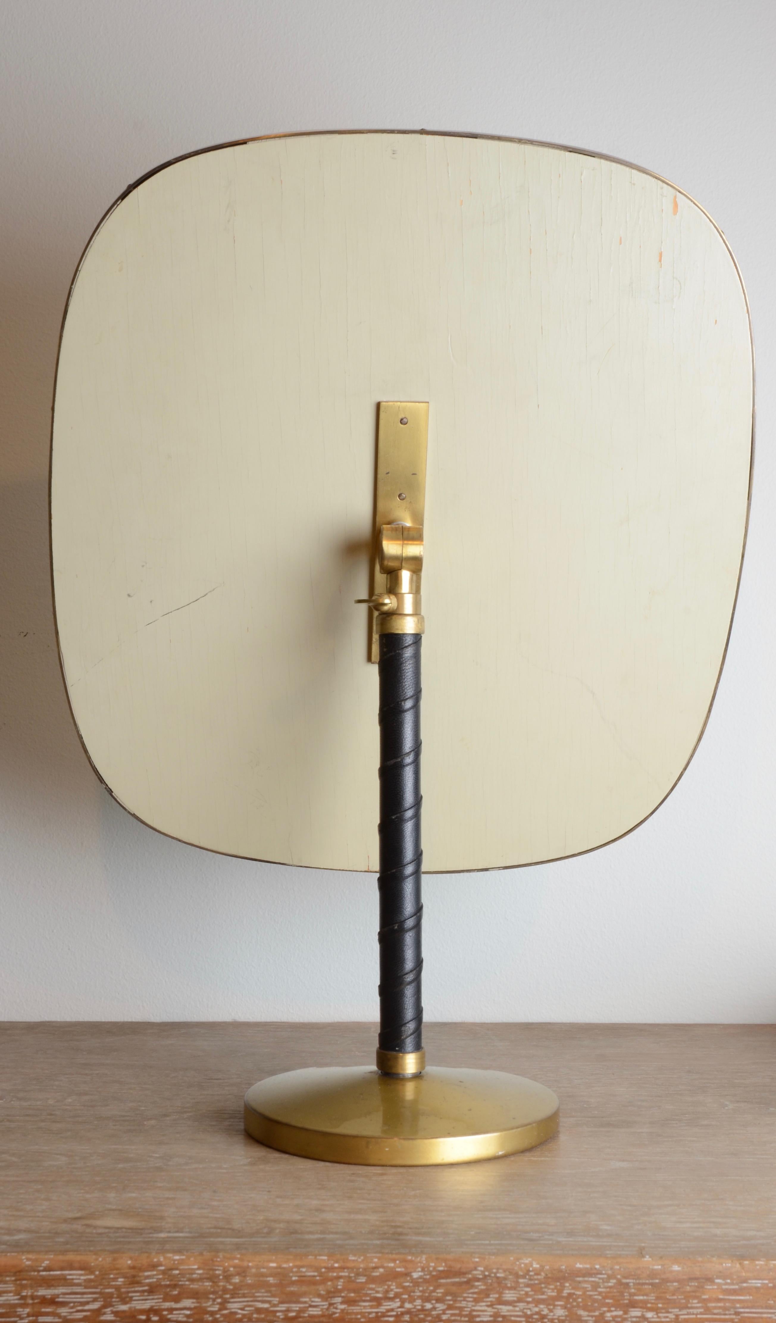 Table Mirror, Leather and Brass, Josef Frank for Firma Svenskt Tenn In Good Condition For Sale In Stockholm, SE