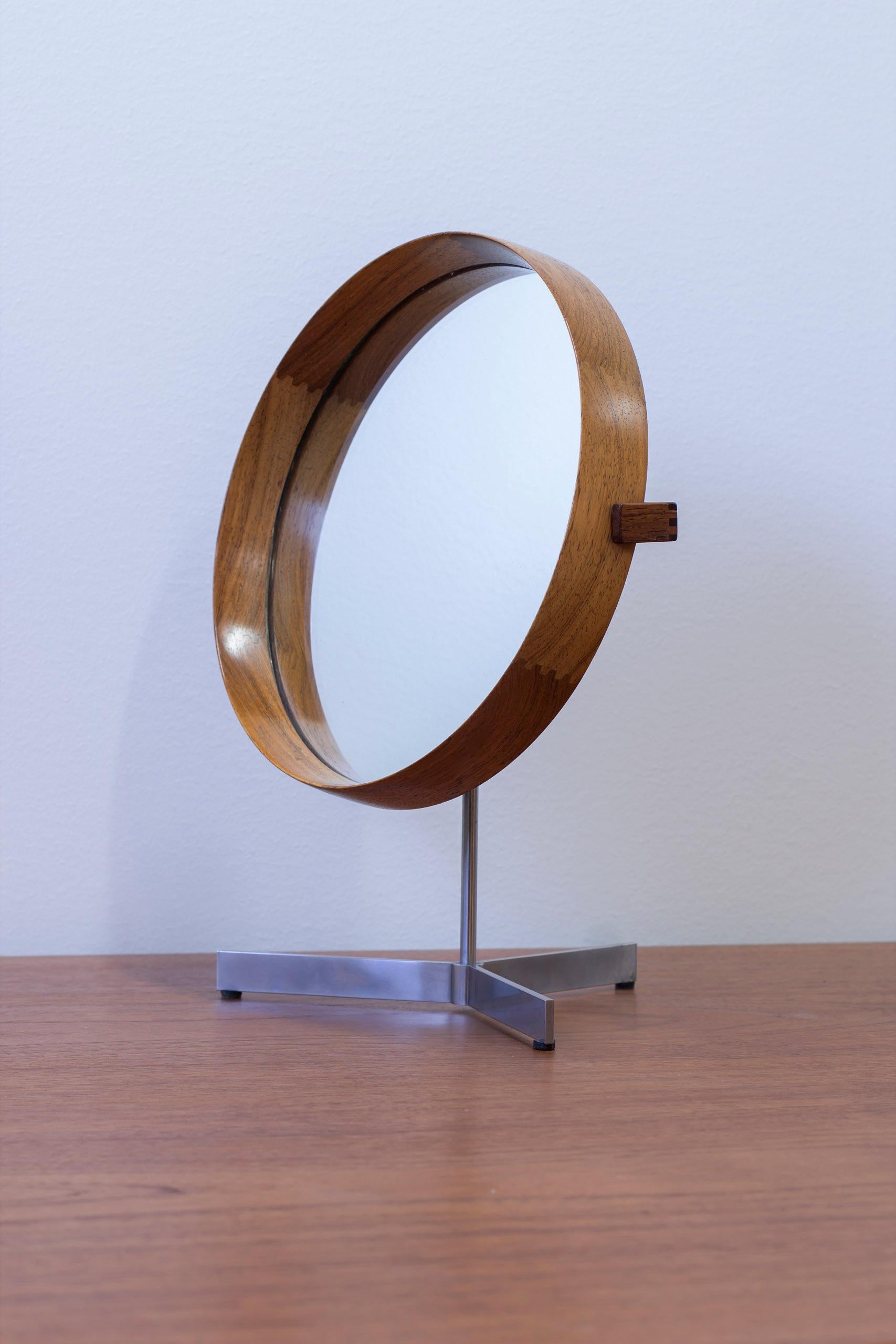 Table mirror model 