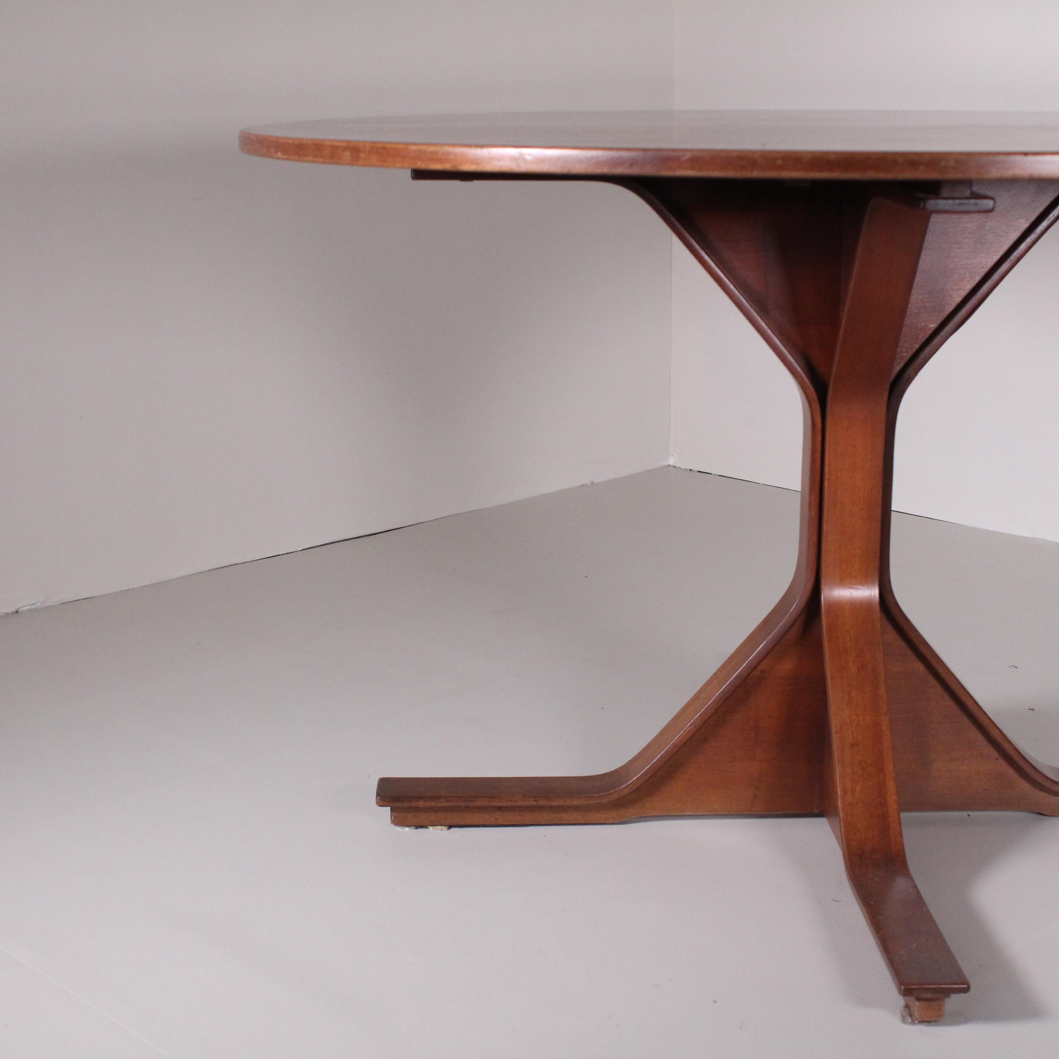 Modern Table mod. 522 by Gianfranco Frattini, Bernini 