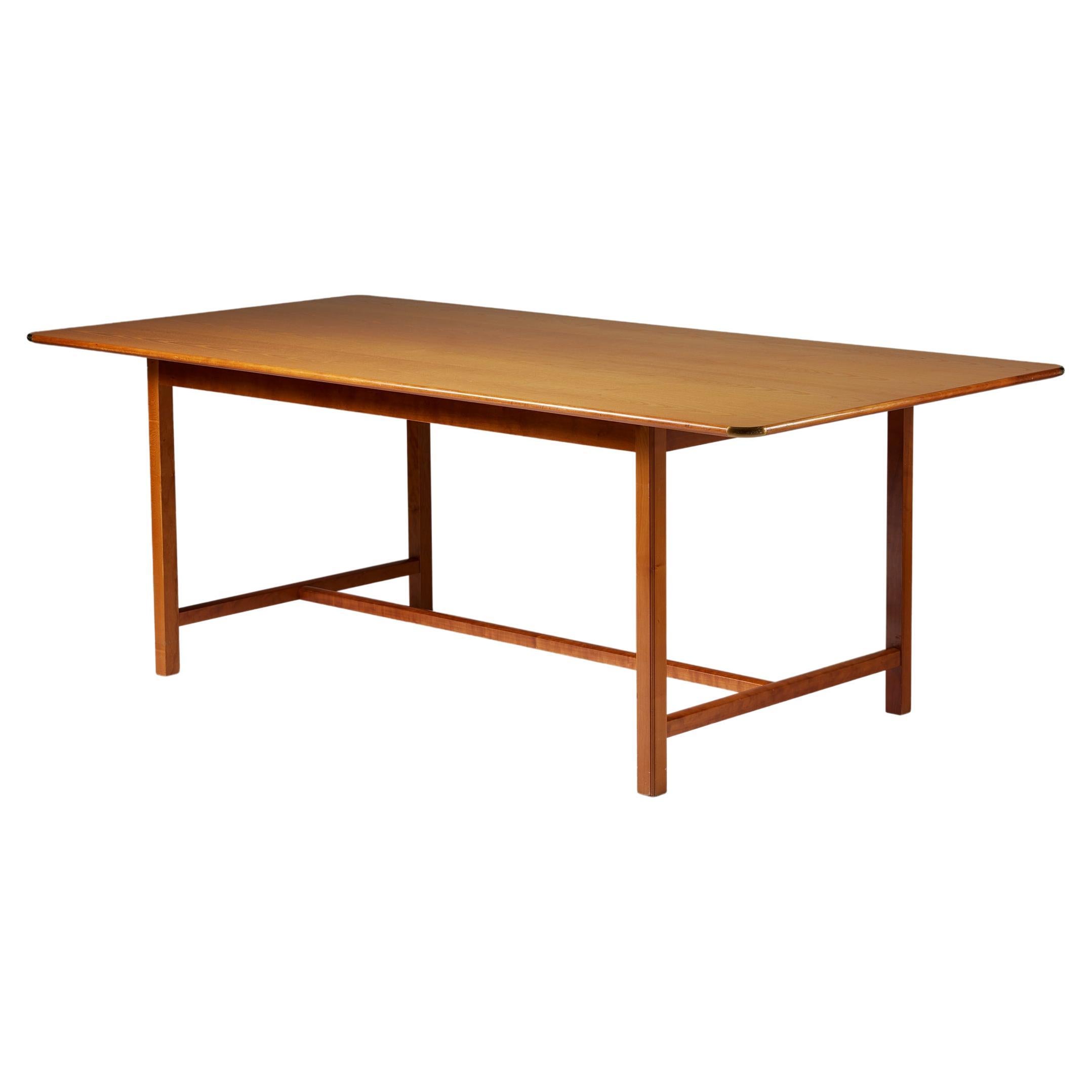 Tisch Modell 590, entworfen von Josef Frank für Svenskt Tenn, Schweden, 1950er Jahre, Ulme, Tisch