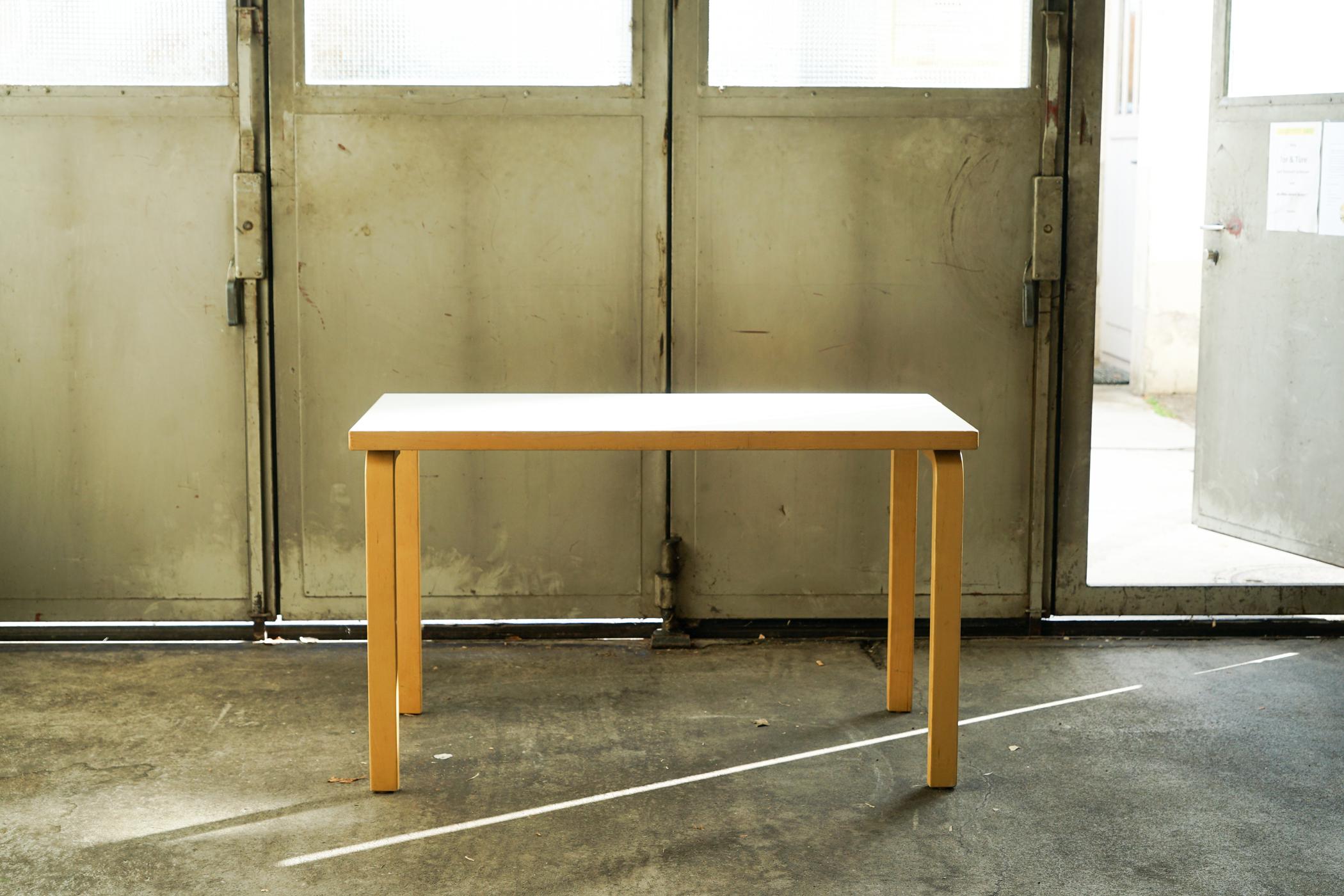 Table Model 80A White Laminated, Alvar Aalto for Artek, Finland In Good Condition In Waedenswil, CH