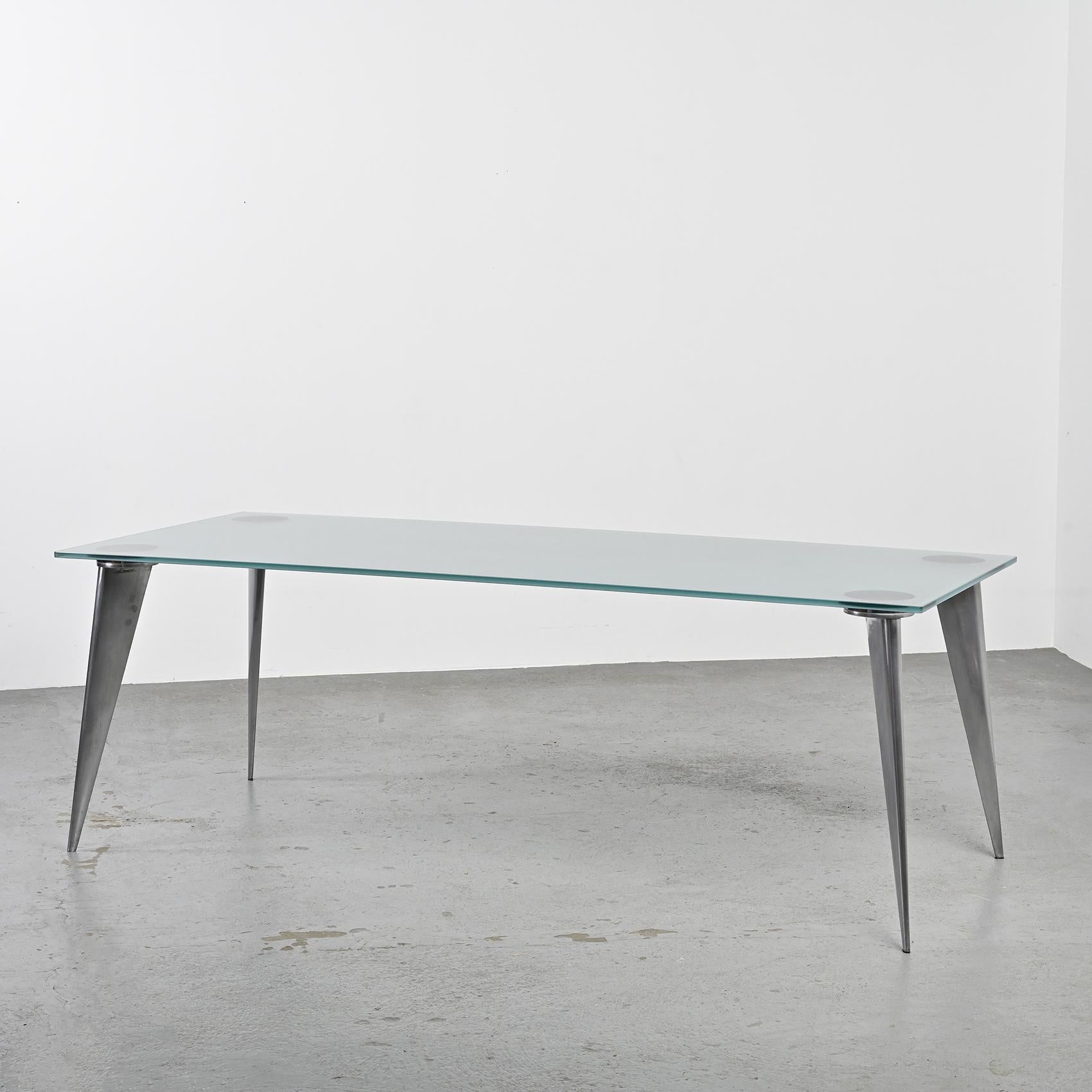 French  Table model 