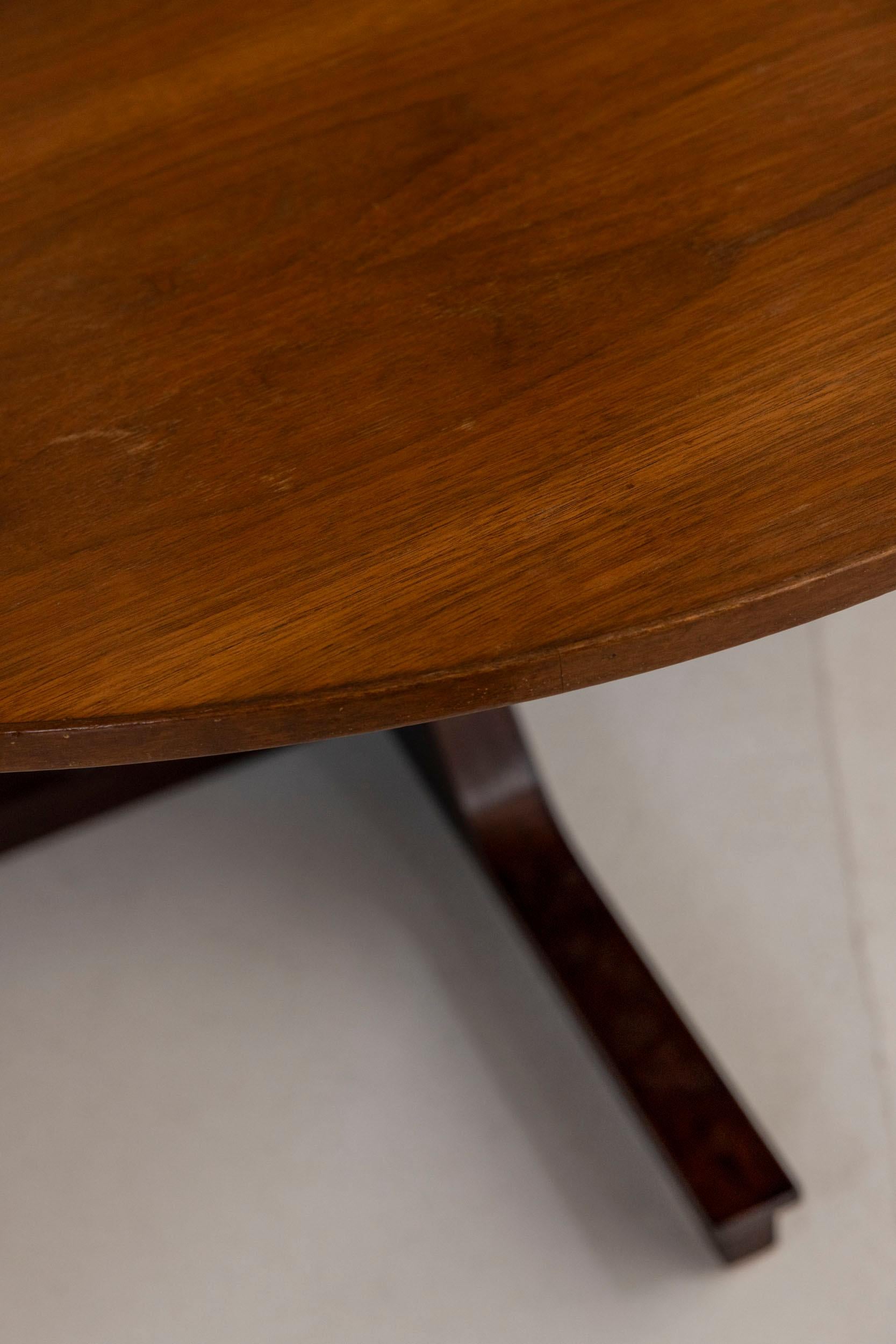 Table modèle n.522 de Gianfranco Frattini pour Bernini, Italie, années 1960 Excellent état - En vente à Piacenza, Italy