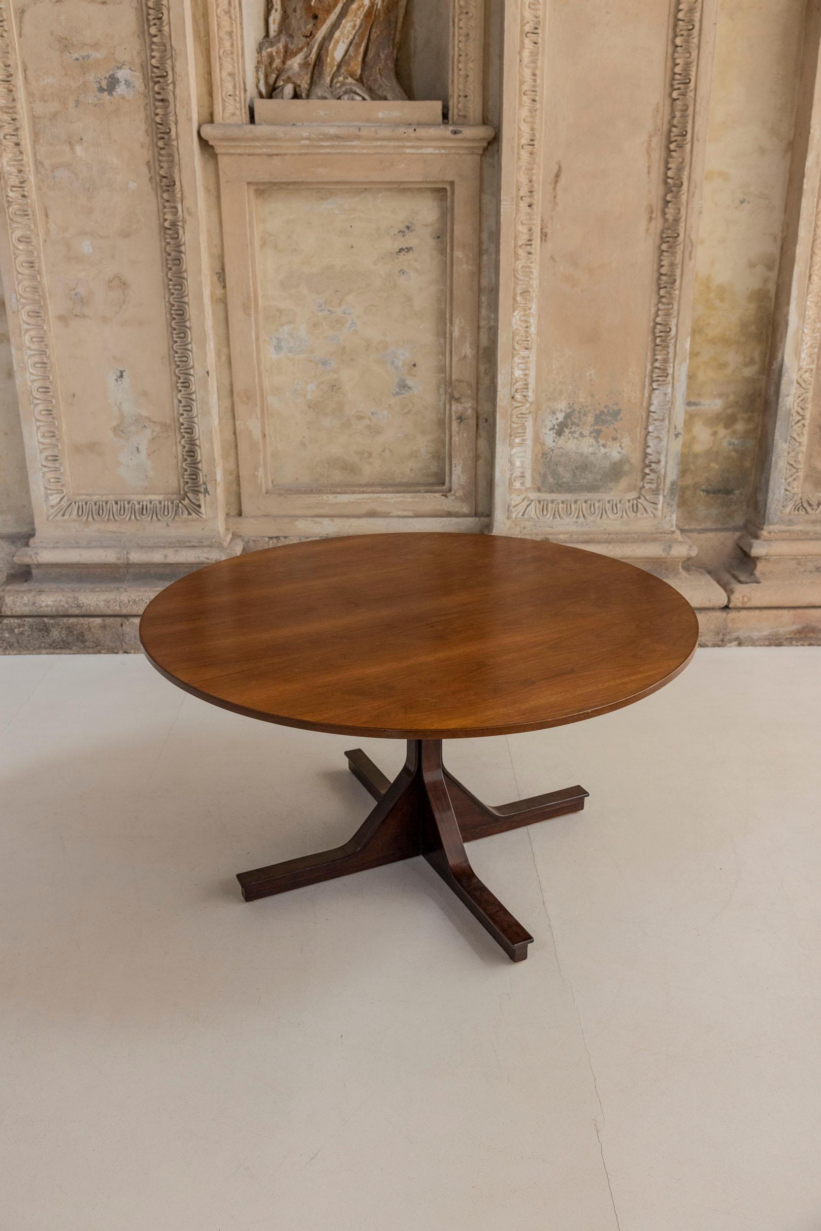 Milieu du XXe siècle Table modèle n.522 de Gianfranco Frattini pour Bernini, Italie, années 1960 en vente