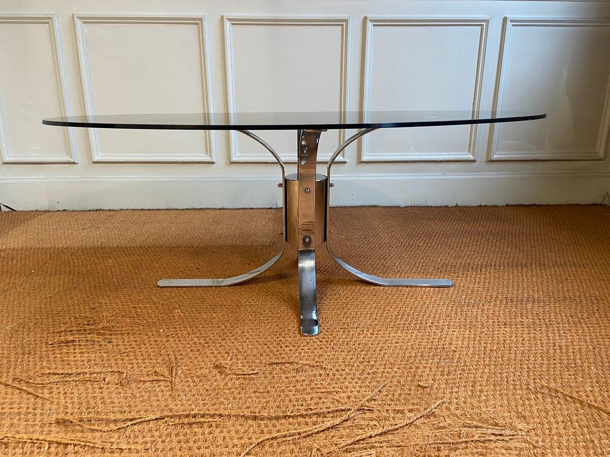 Table Modernist, Chromed Foot and Smoked Glass Top, Italy, 1960s For Sale 1