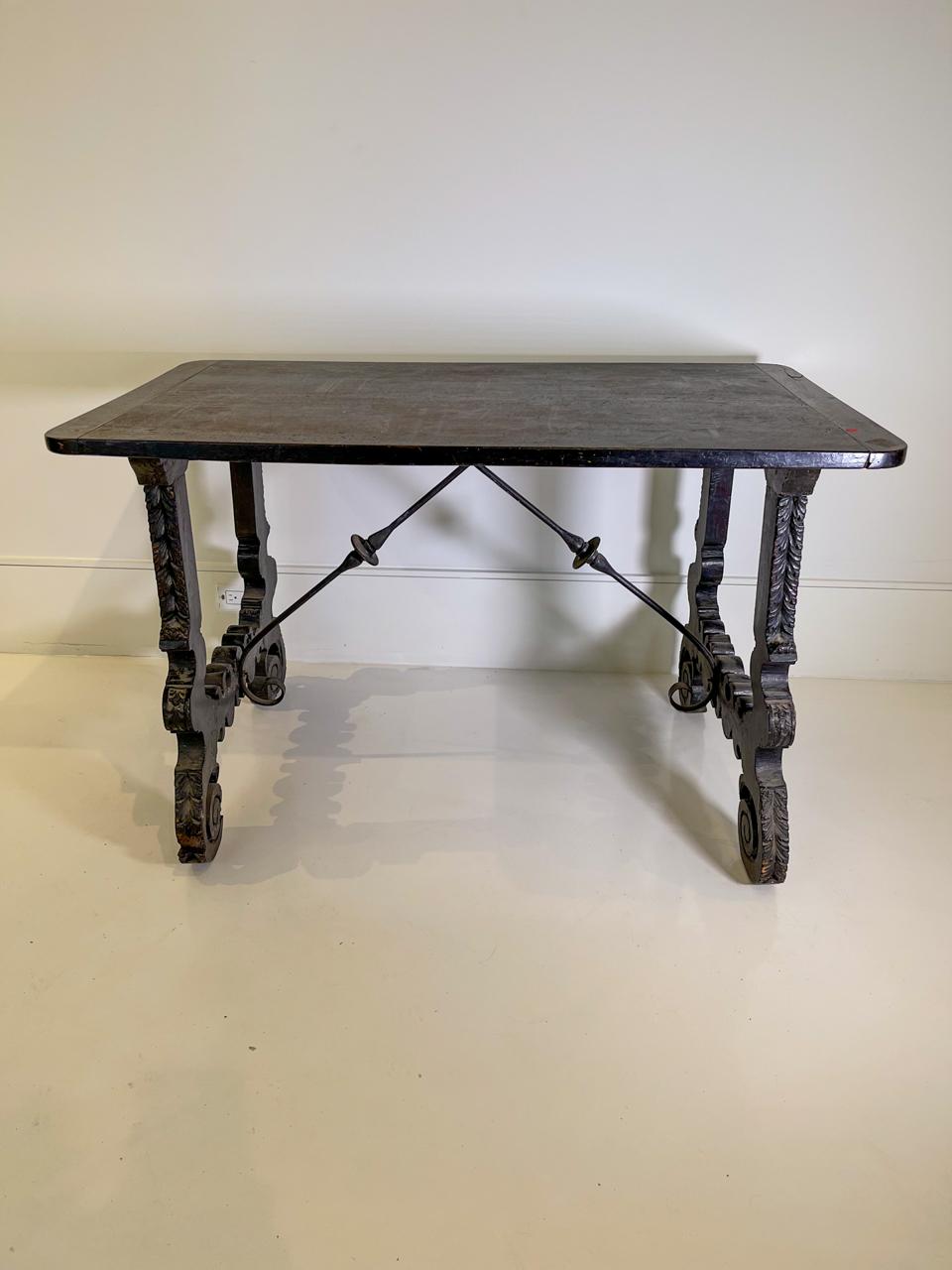 Table, Noir Spanish, 18th Century In Good Condition In New Orleans, LA