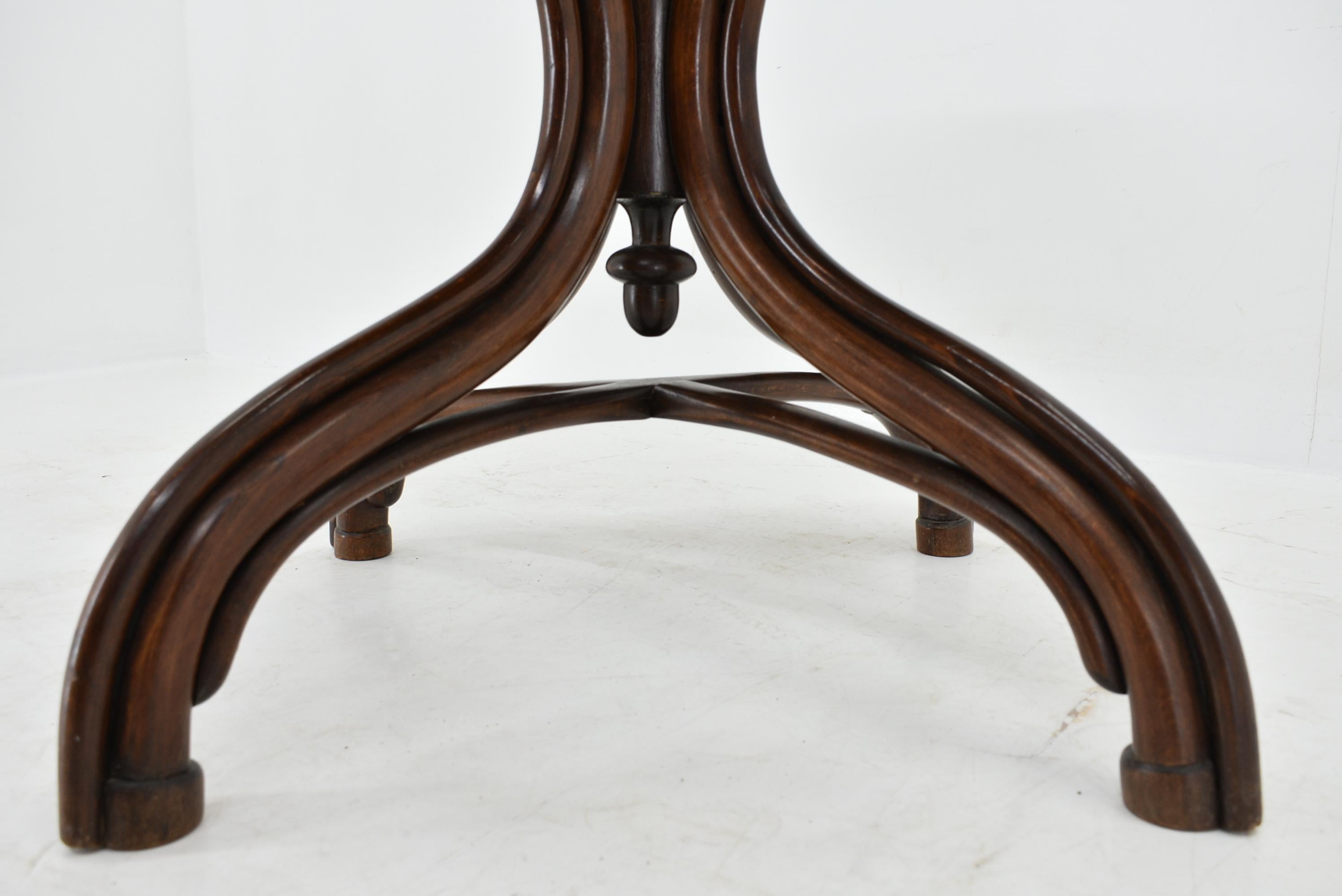 Cofee Table Thonet, 1890s For Sale 5