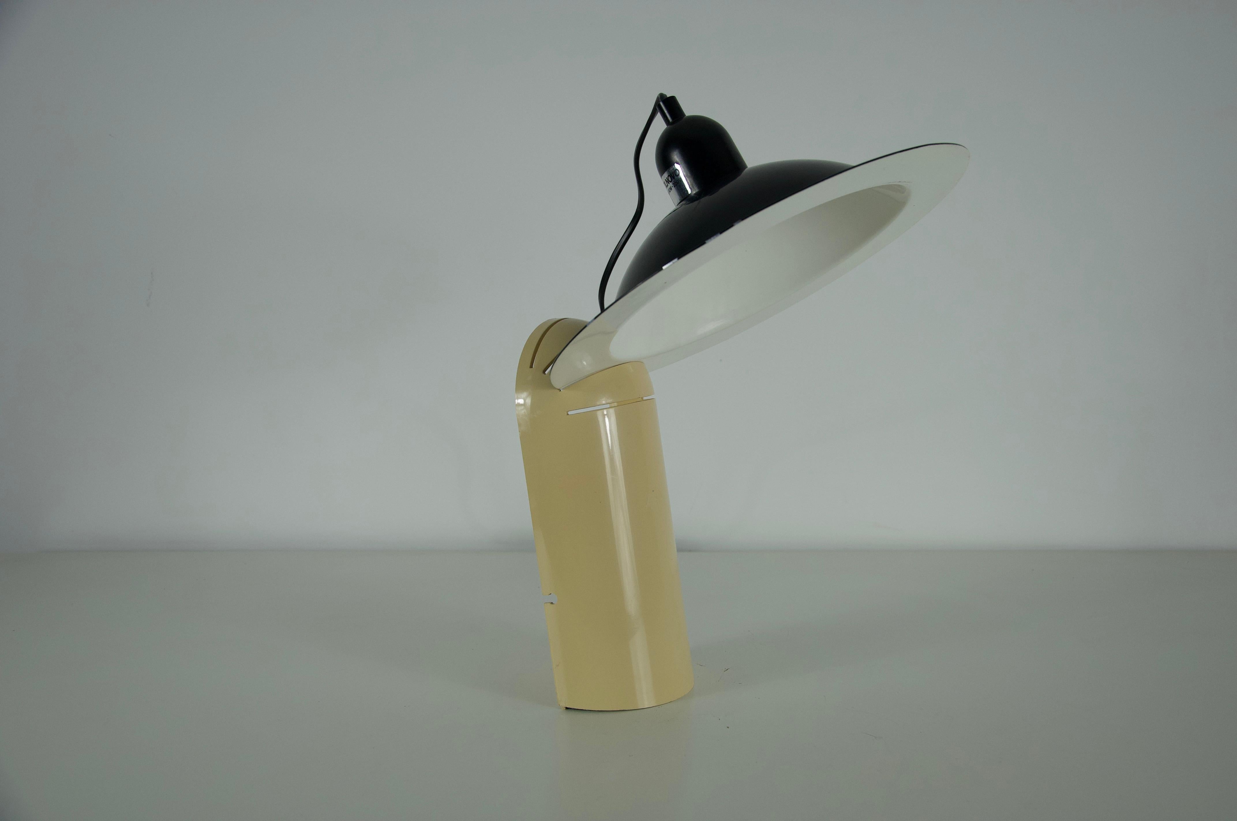 Tisch- oder Wandleuchte 