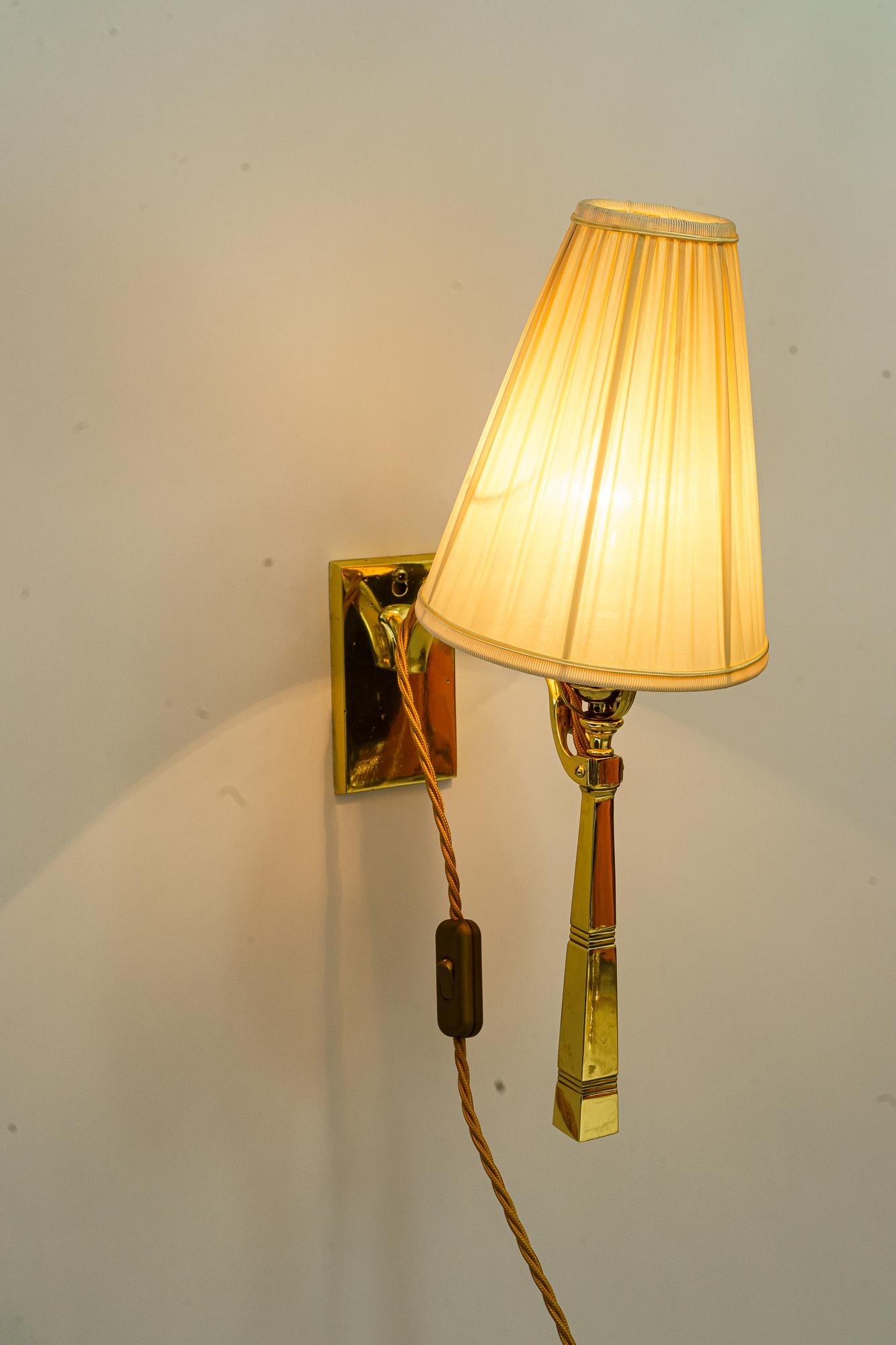 Tisch- oder Wandlampe mit Stoffschirm, Wien um 1920 im Angebot 5