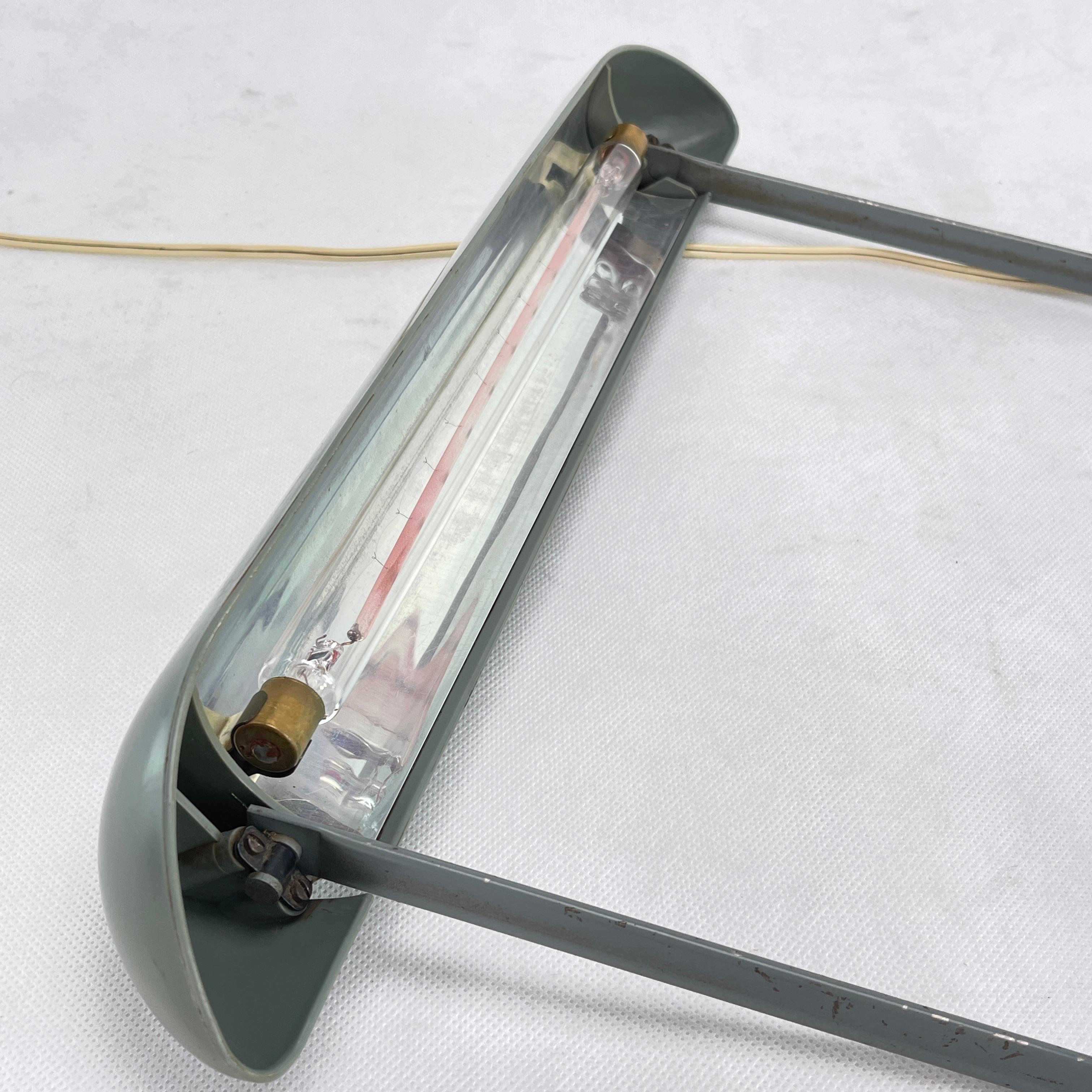 Metal Table or work lamp, attributed to Charlotte Perriand, Philips, 1950s For Sale