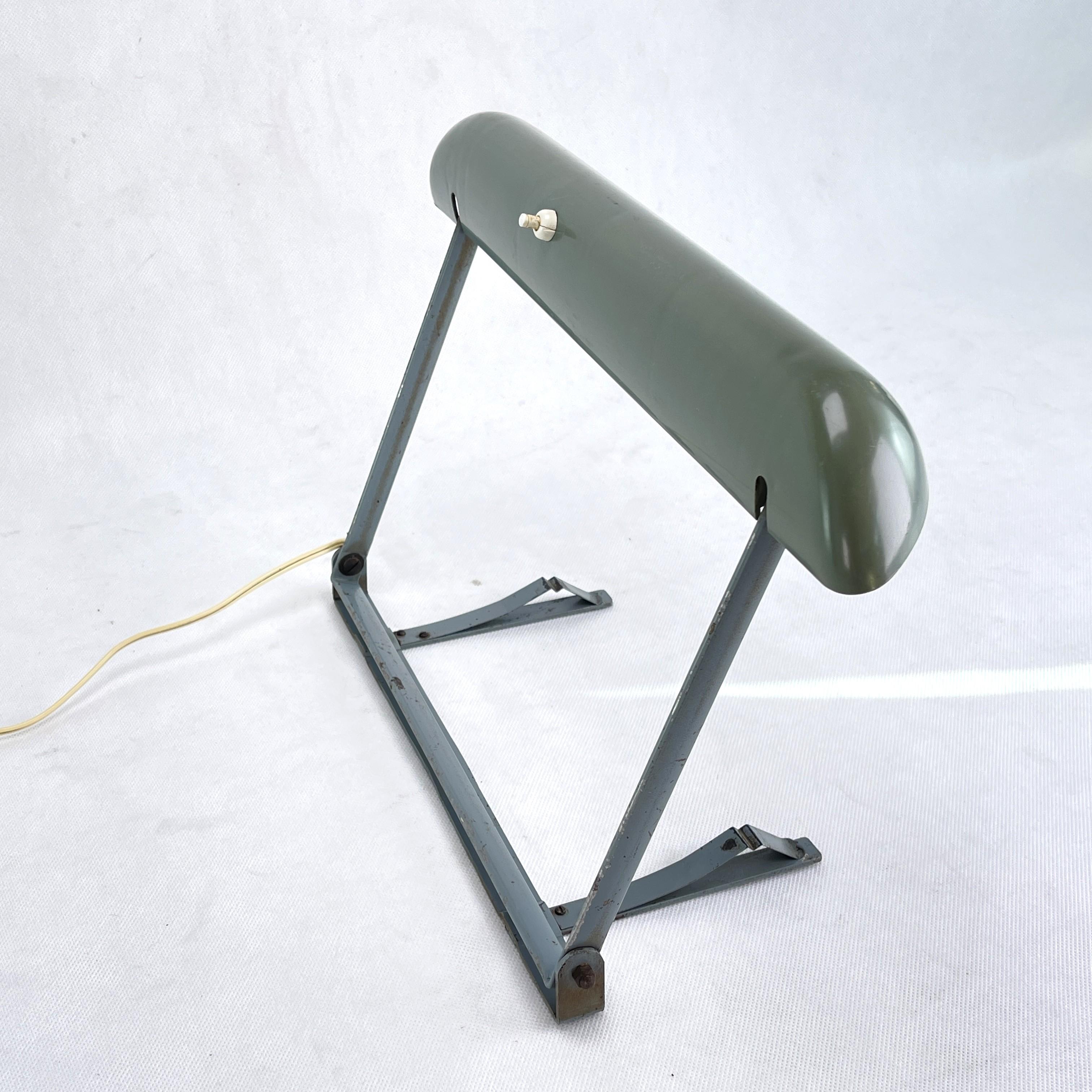 Table or work lamp, attributed to Charlotte Perriand, Philips, 1950s For Sale 1