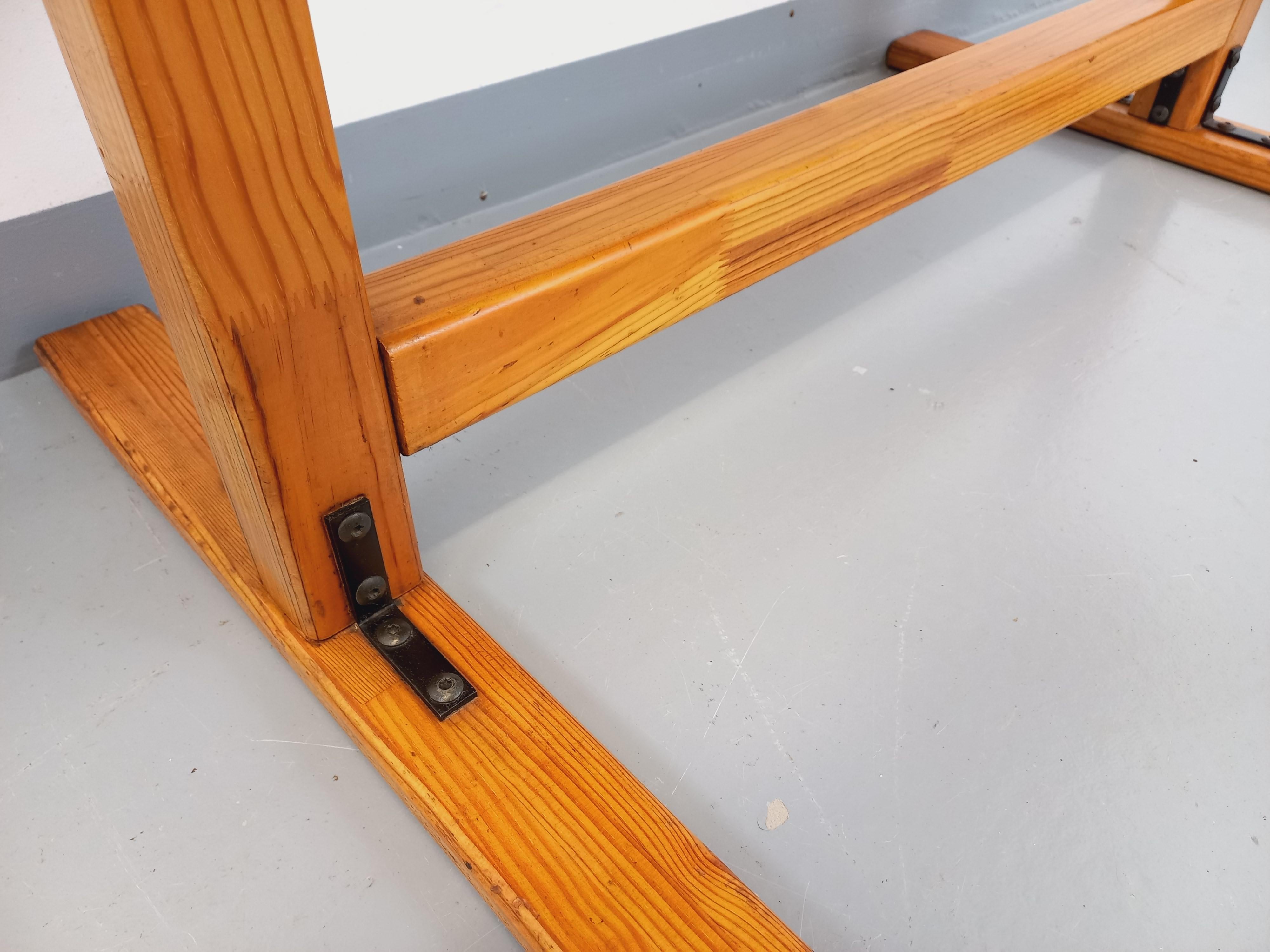 Français Table ovale / console vintage en pin des années 60 70 en vente
