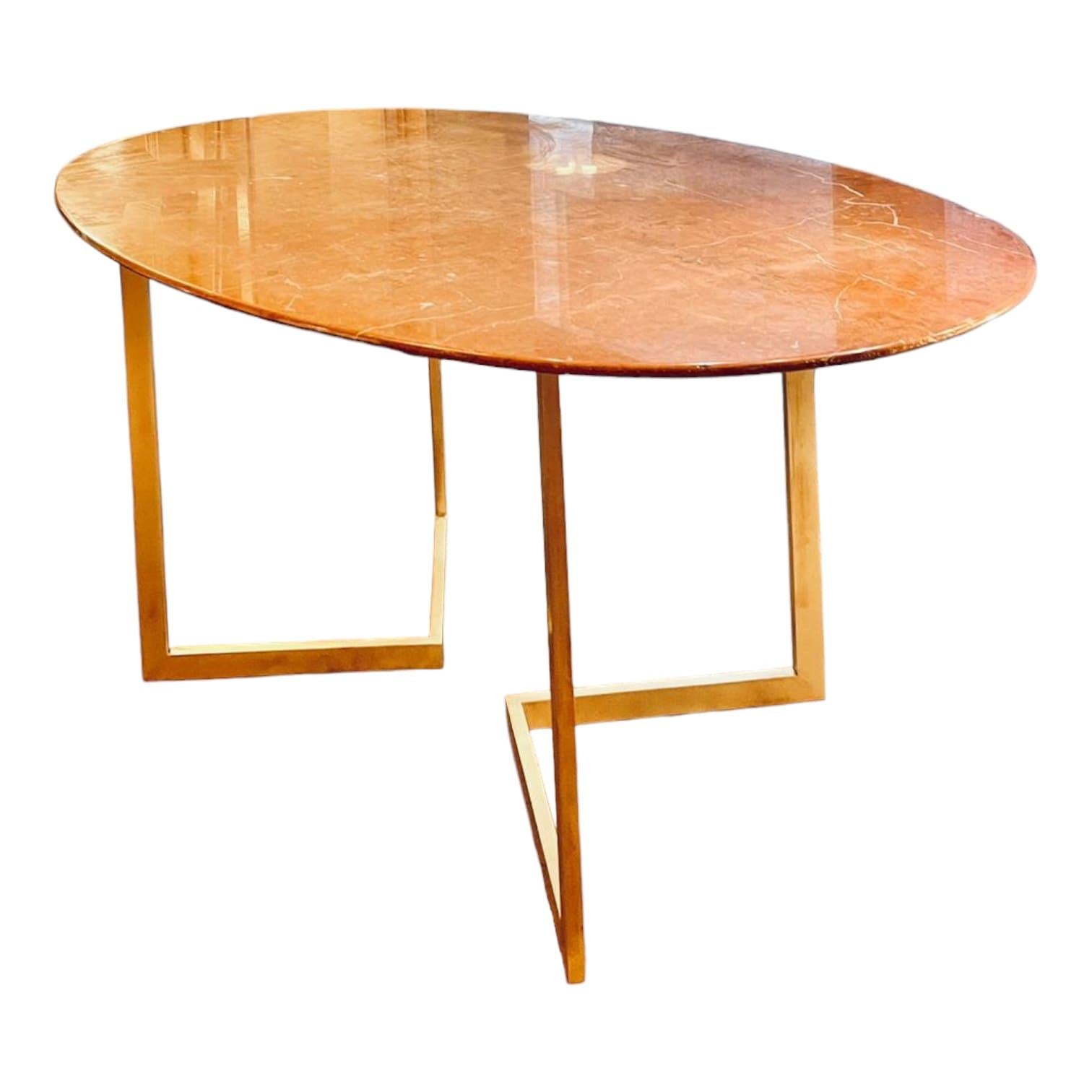 Italian 20th Century Red Alicante Marble Dining Table  For Sale 1