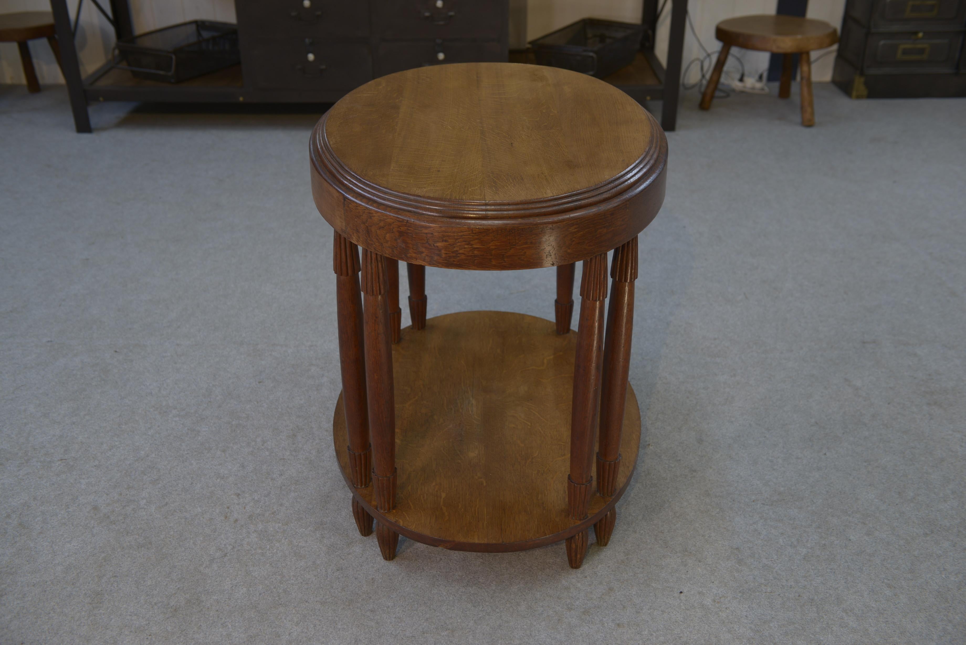 Art Deco Table ovale en chêne massif art déco 1930 For Sale
