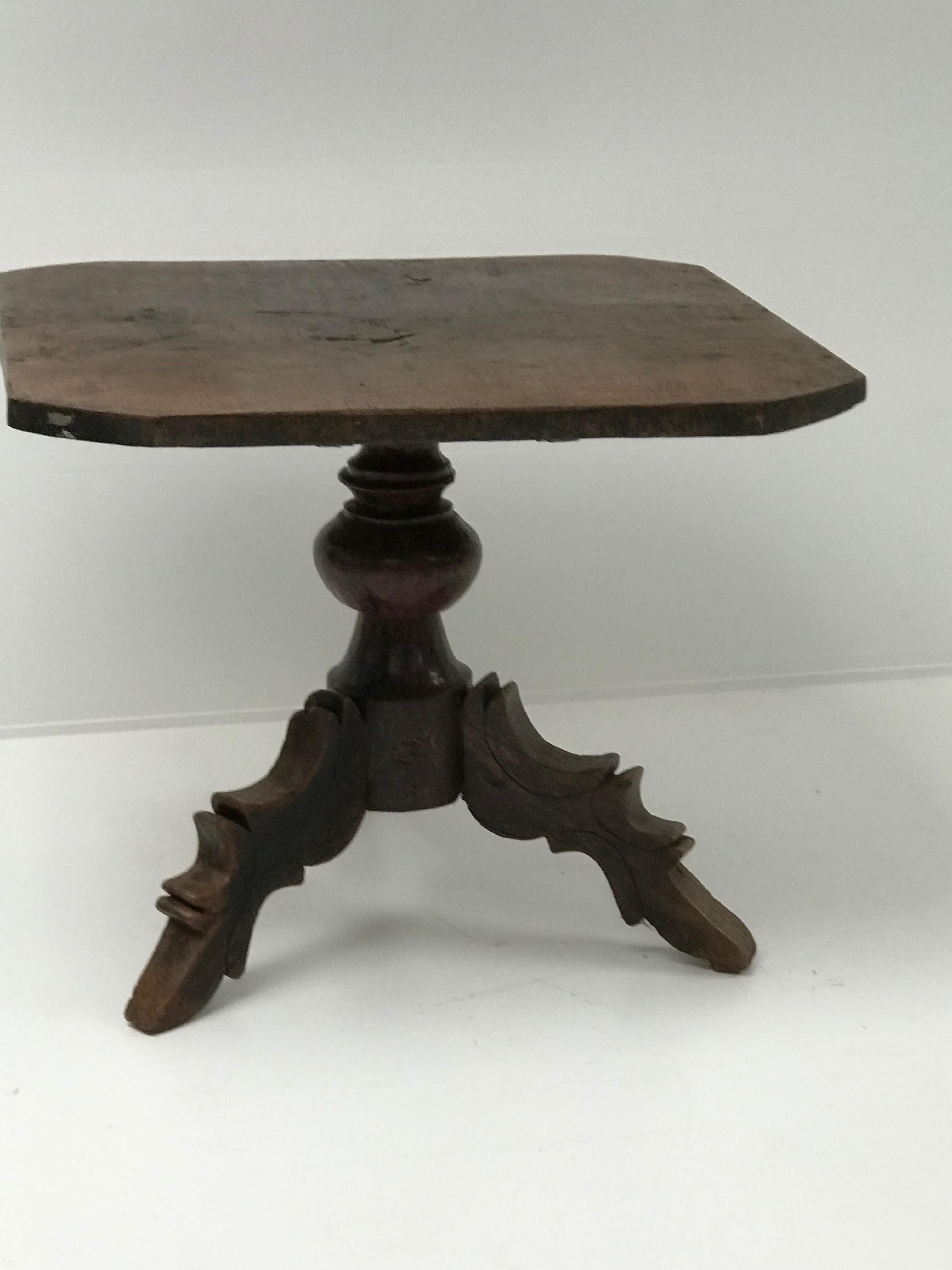 Table Pedestal in Teak Wood For Sale 3