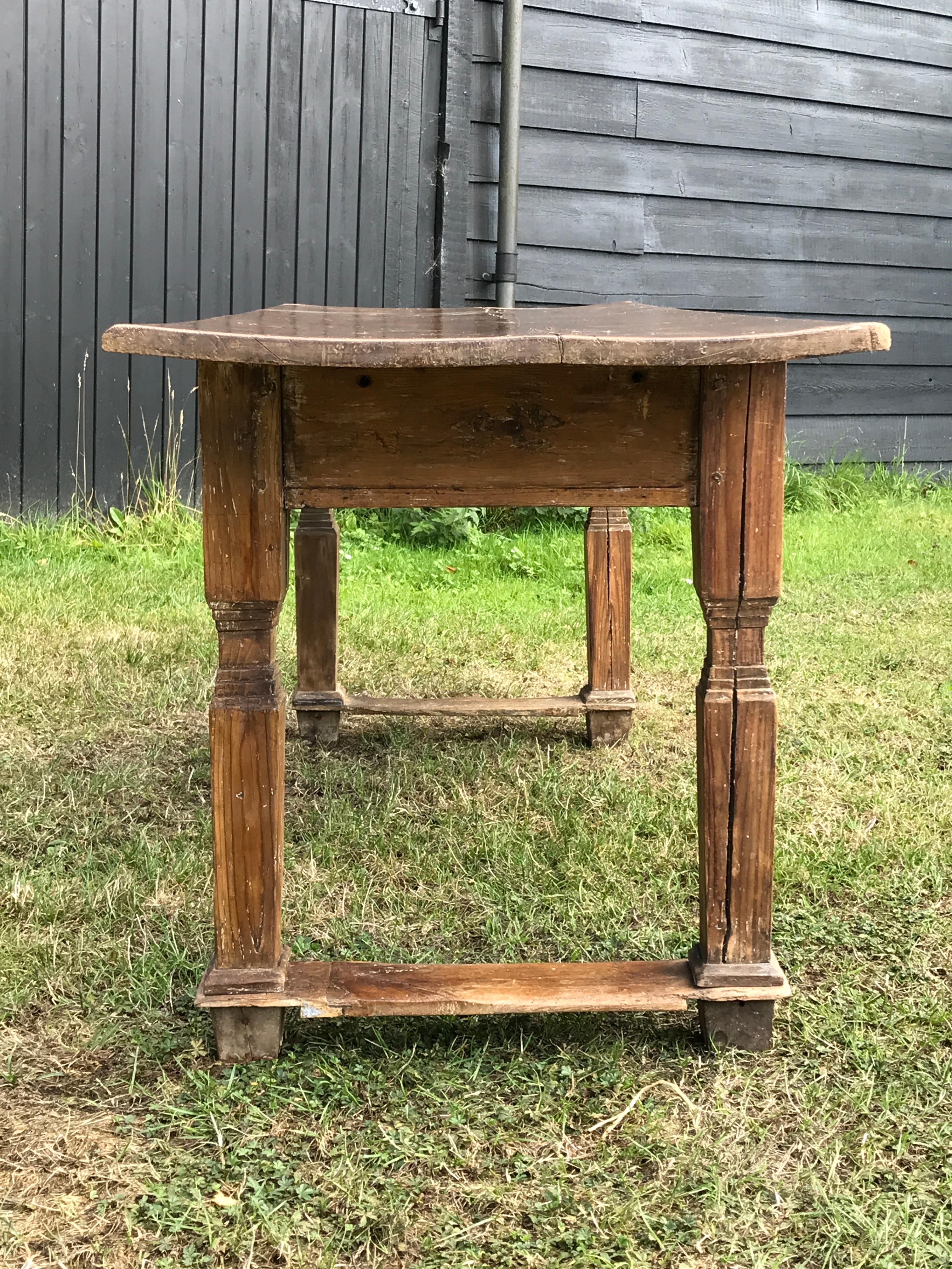 19th Century Table Pine Dining Desk Classical Leg Vernacular Folk For Sale