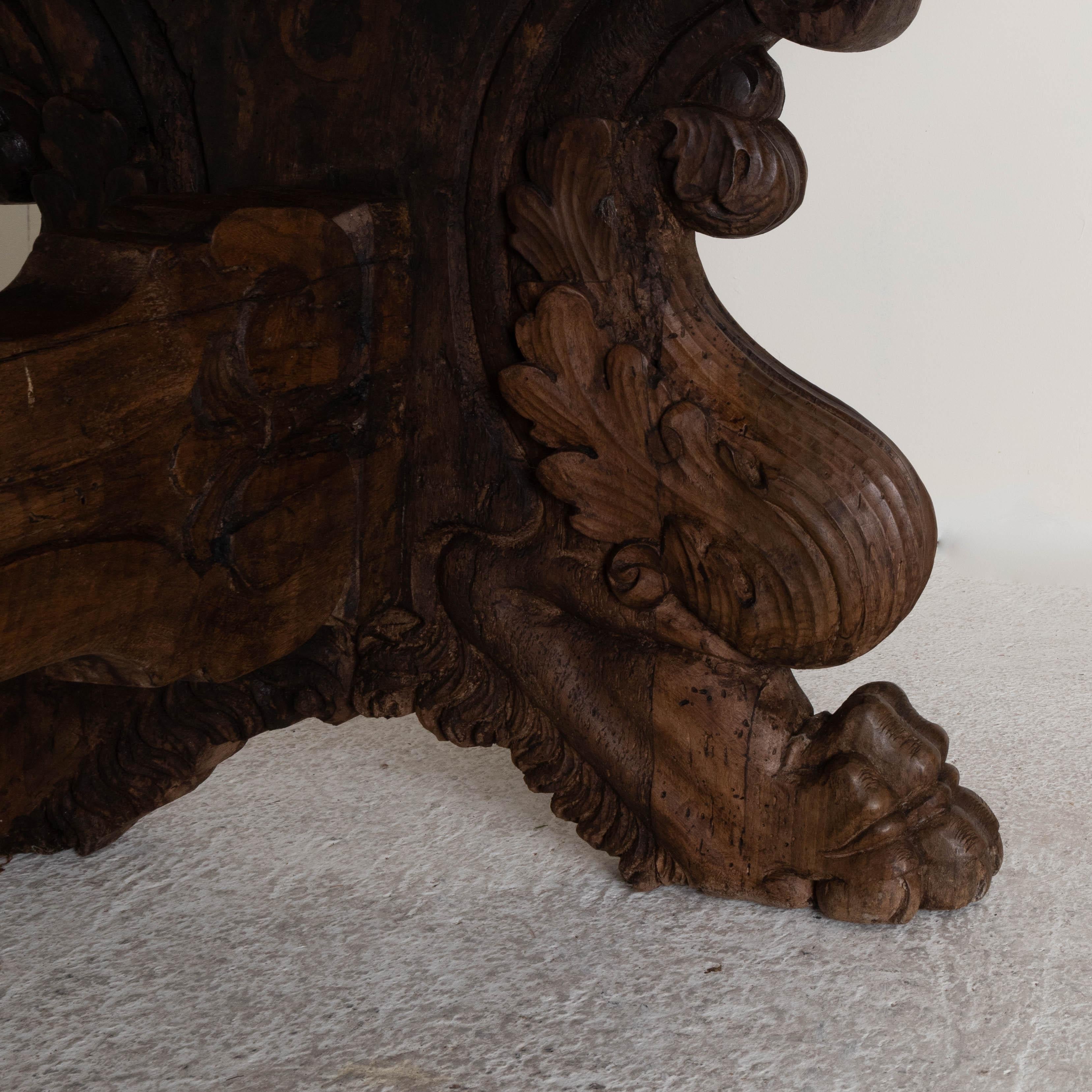 Table Rare Baroque Italian Oak Patina Crest Details, Italy 5