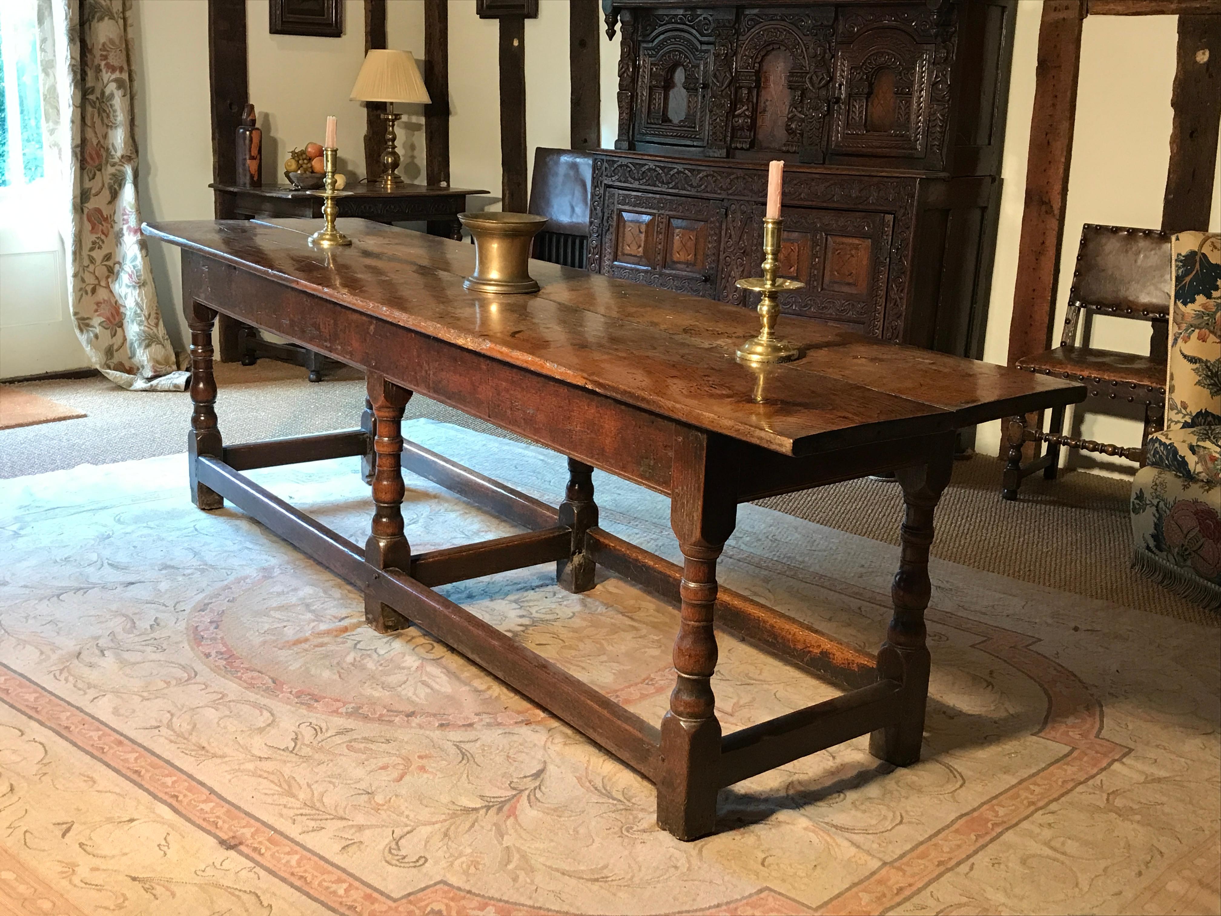 Table Refectory Reversible Top Patinated & Unpatinated Oak 6 Turned Legs For Sale 11