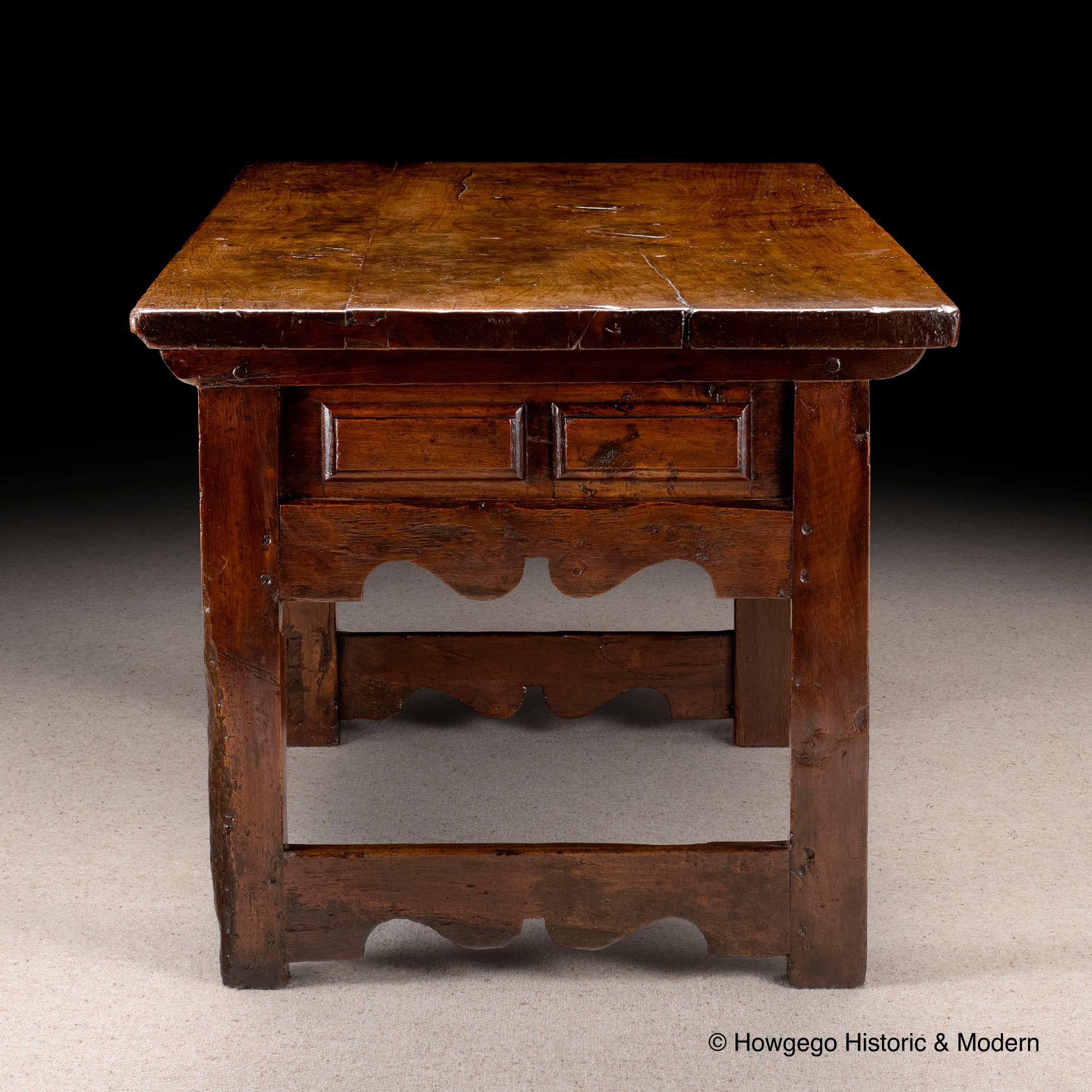 Mid-17th Century Table Rent Center Writing Desk Spanish Top 1 plank Chestnut Iron Handles L56