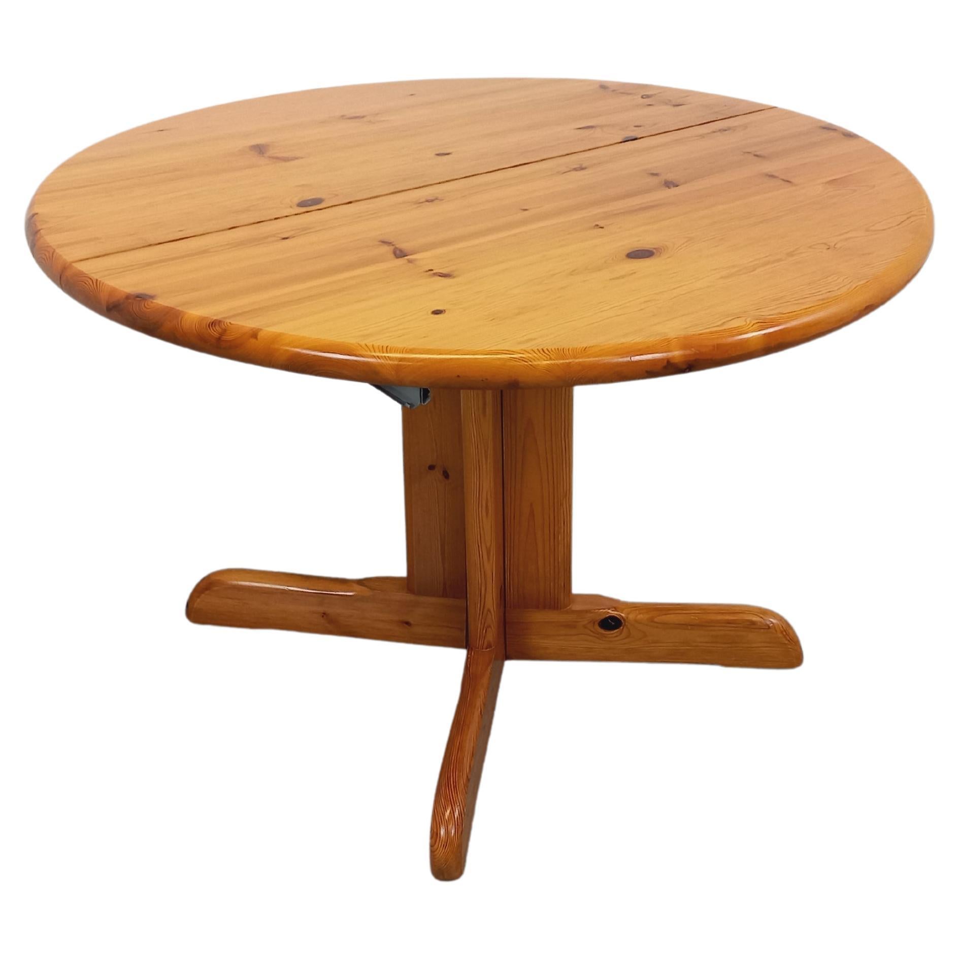 Table ronde vintage en pin des années 60 70 avec rallonges