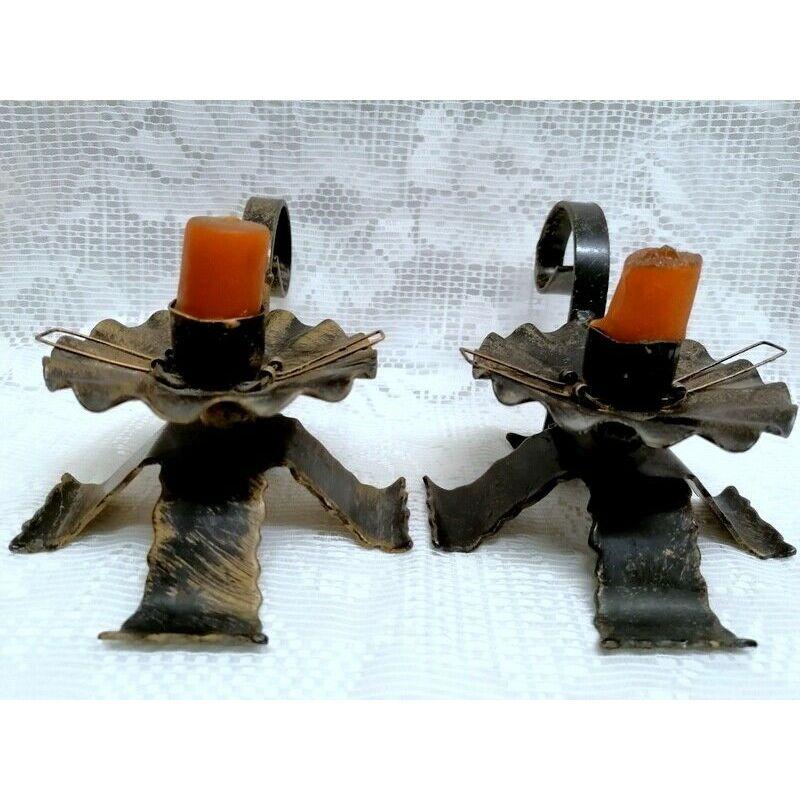Table Rustic Pair of Candle Holder Cast Iron/Metal & Glass For Sale 3