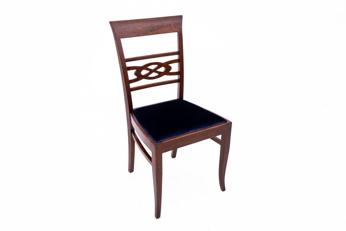 Oak Table set, Poland, 1930s. After renovation.
