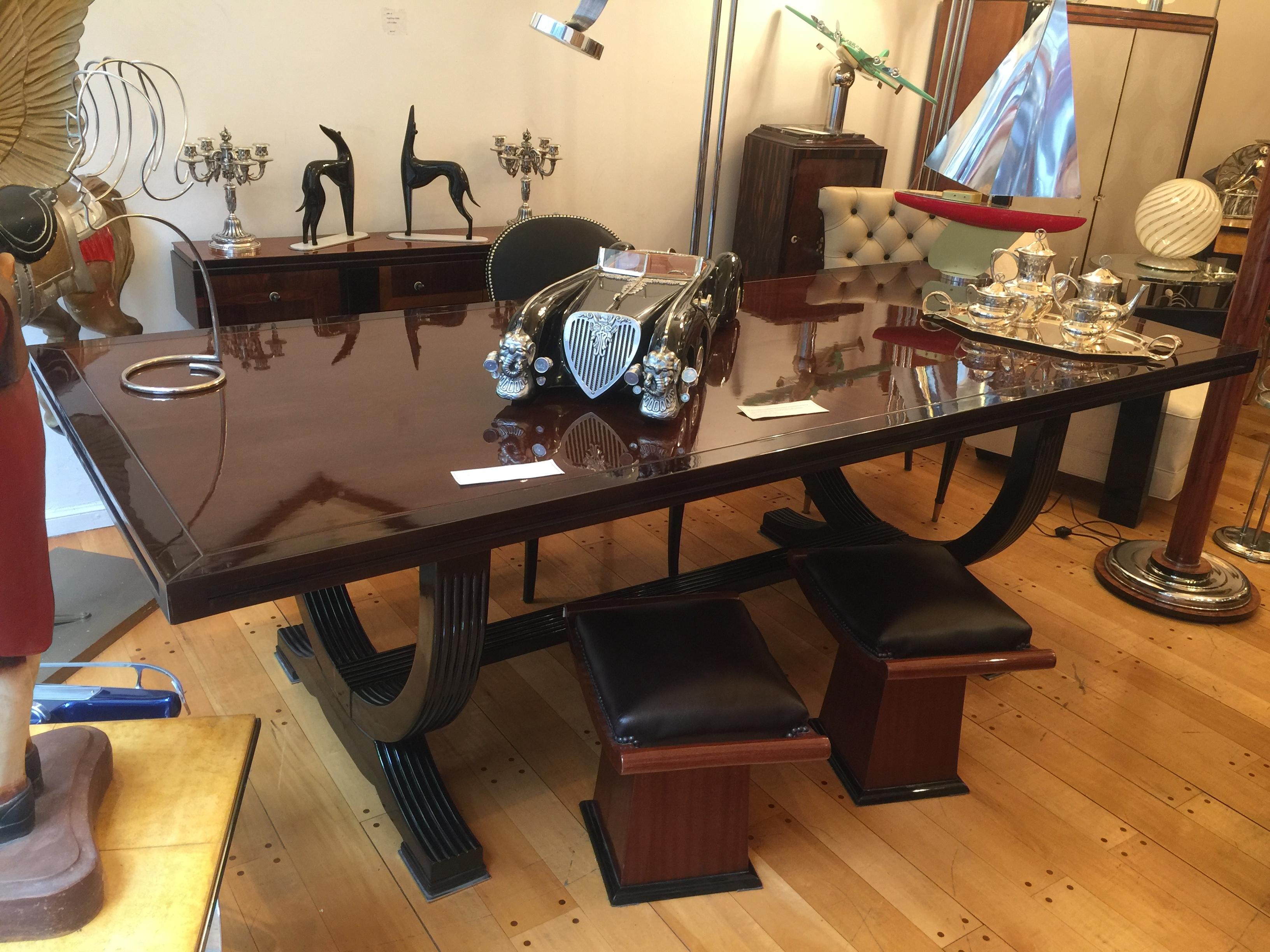 Table Style: Art Deco, 1930 in Walnut Root, French, 10 People 4