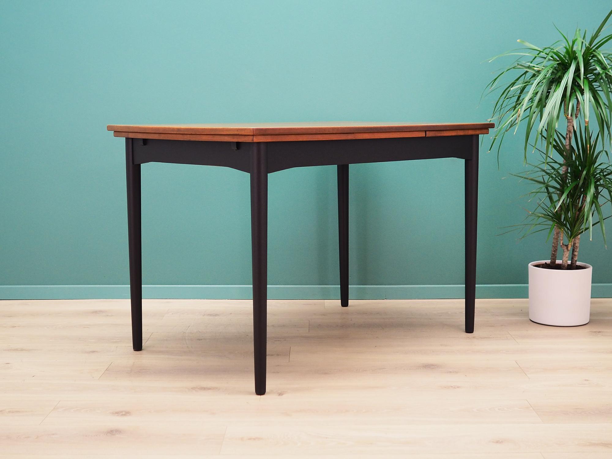 Scandinavian Modern Table Teak, Danish Design, 1970s For Sale