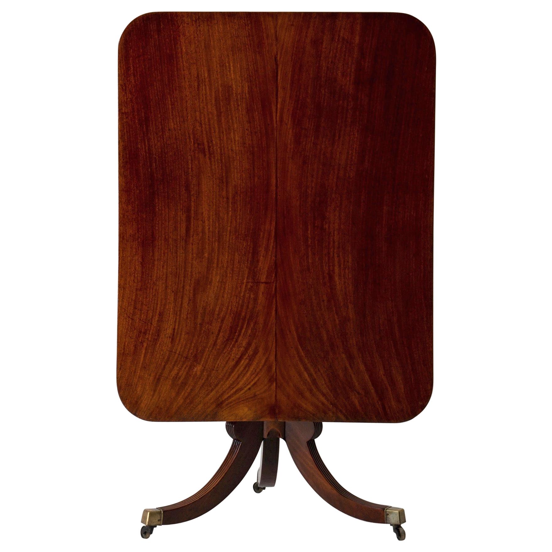 Table Tilt-Top English Mahogany, 18th Century For Sale