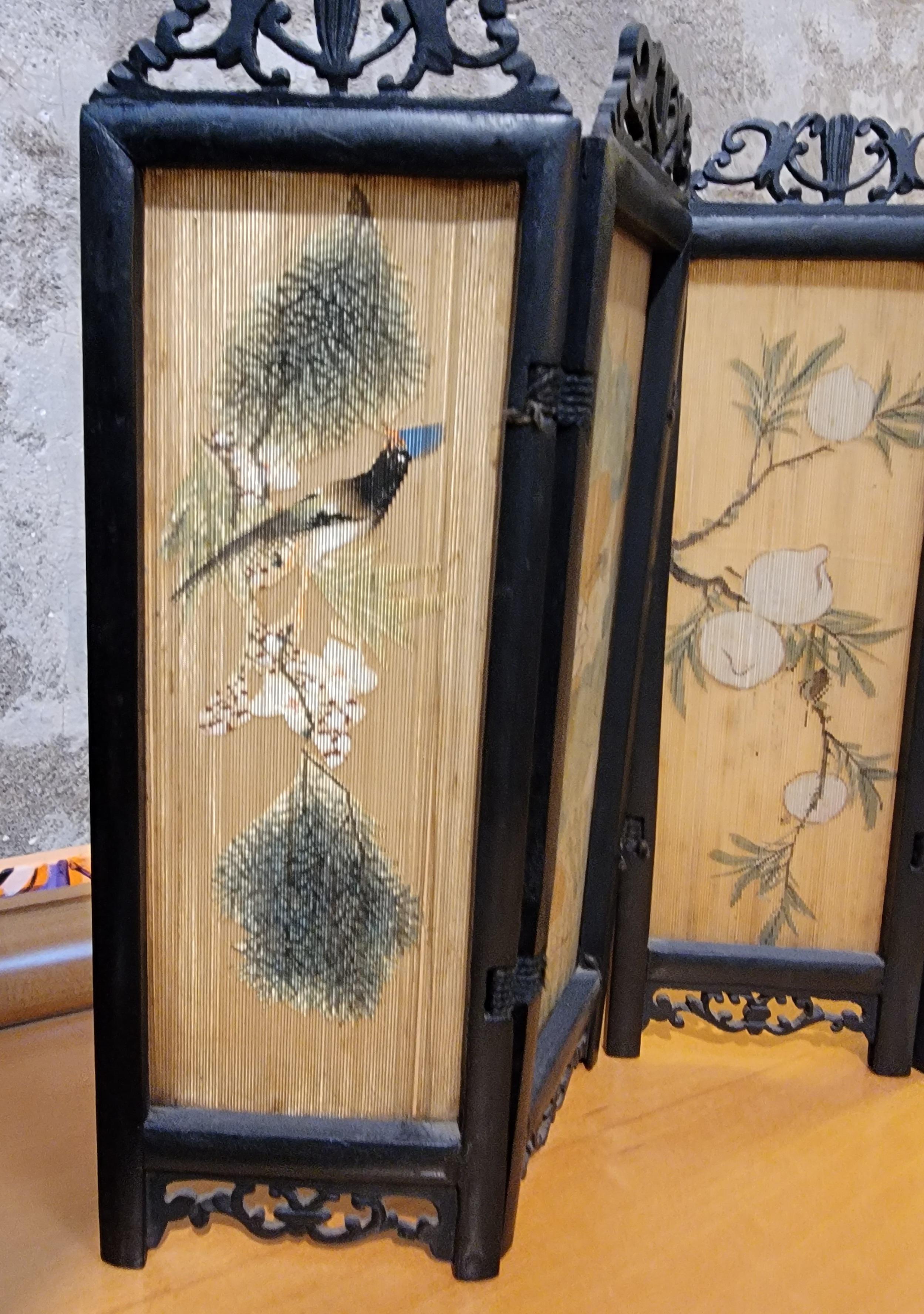 Legno Paravento cinese da tavolo Foldes dipinto a mano in vendita