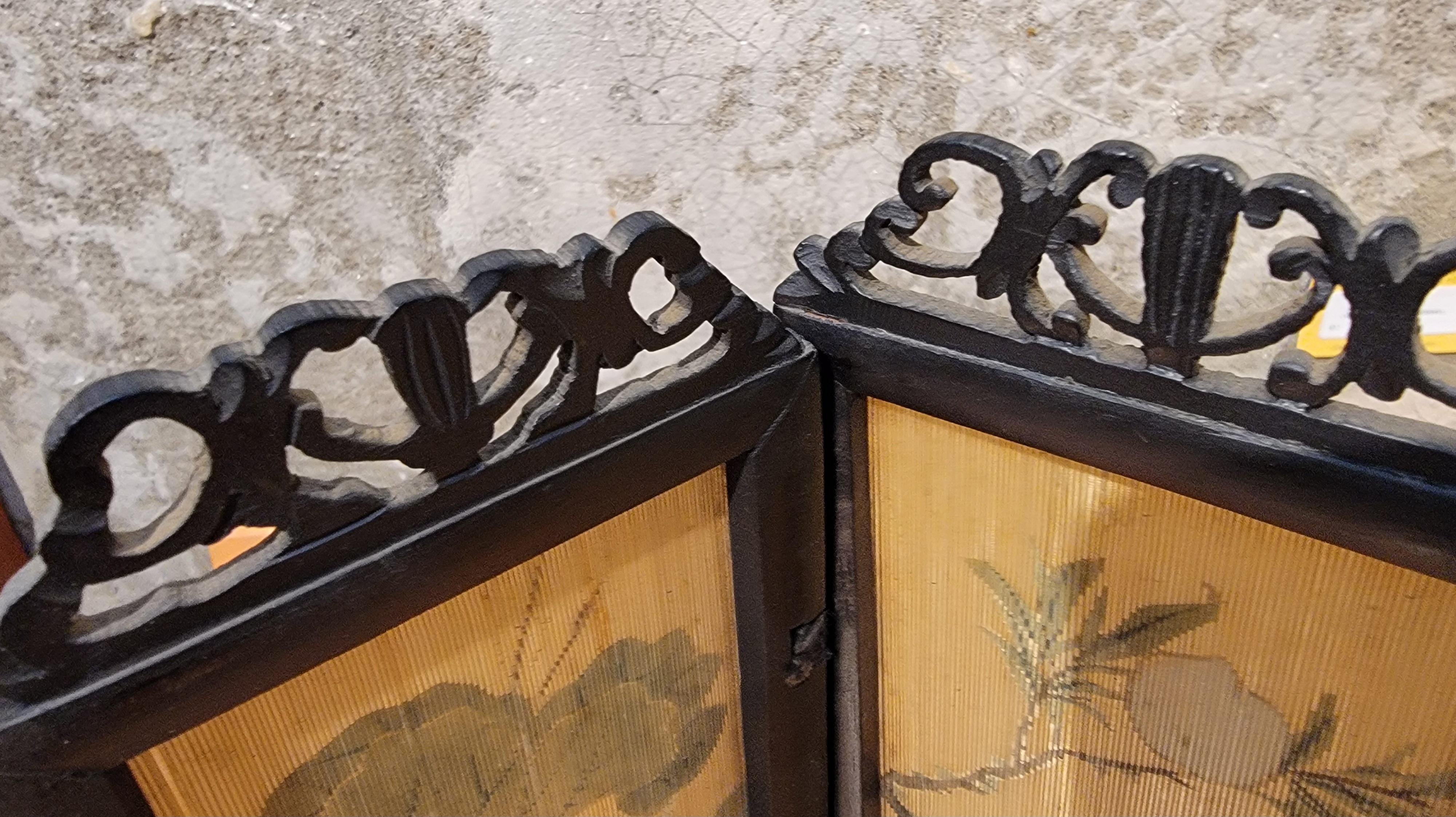 Paravento cinese da tavolo Foldes dipinto a mano in vendita 2