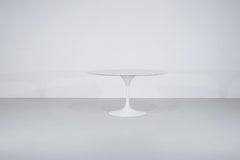 Table Tulip d'Eero Saarinen pour Knoll International, USA 1958.