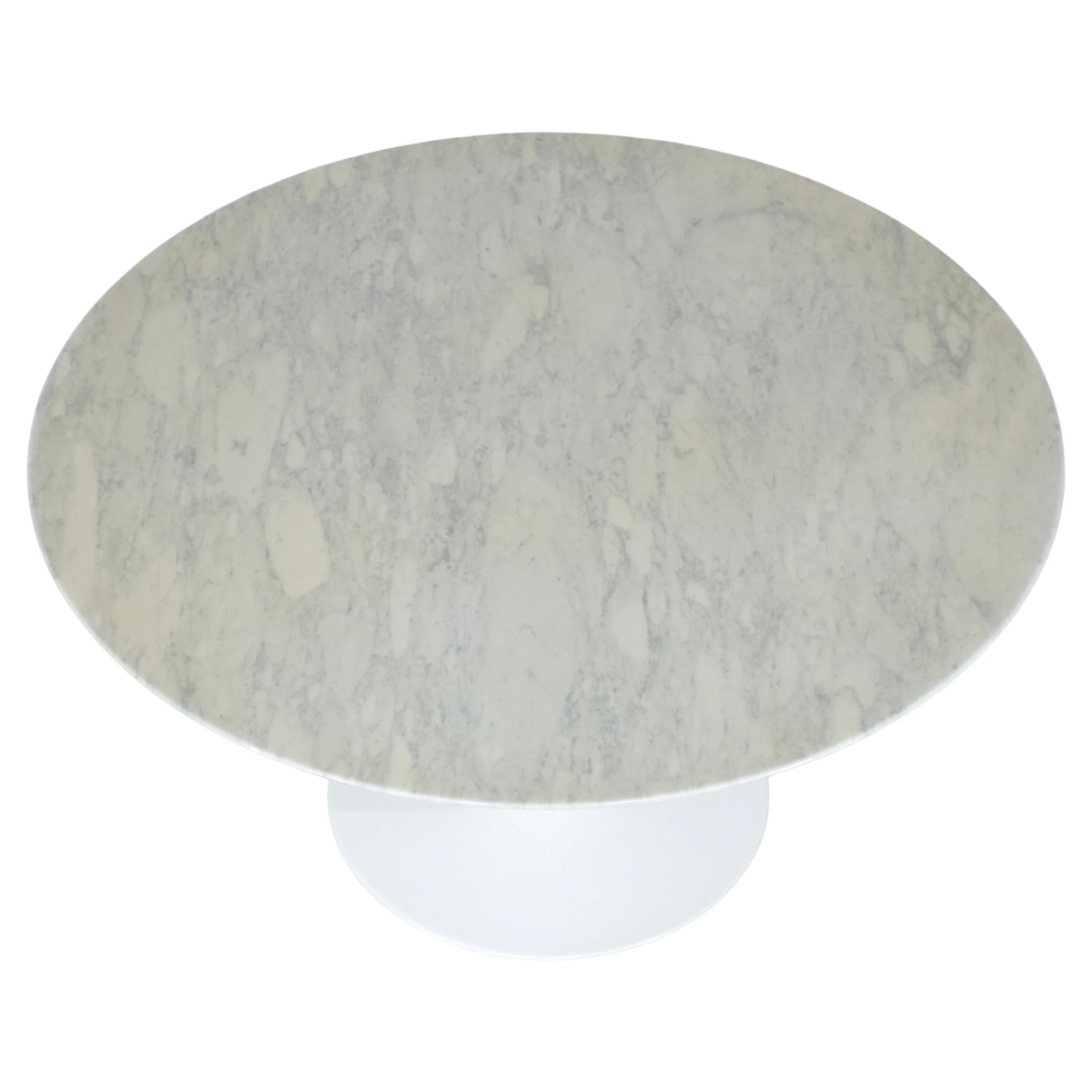 Table "Tulip" in marble by Eero Saarinen for Knoll International, USA 1958.