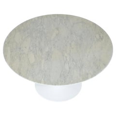 Tavolo "Tulip" in marmo di Eero Saarinen per Knoll International, USA 1958.