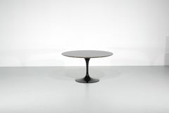 Table Tulip d'Eero Saarinen pour Knoll International, USA 1958.