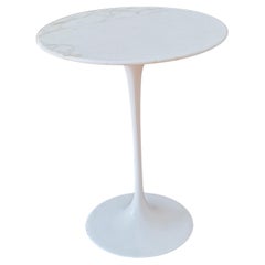 Table Tulipe by Eero Saarinen plateau marbre blanc Knoll International 1957