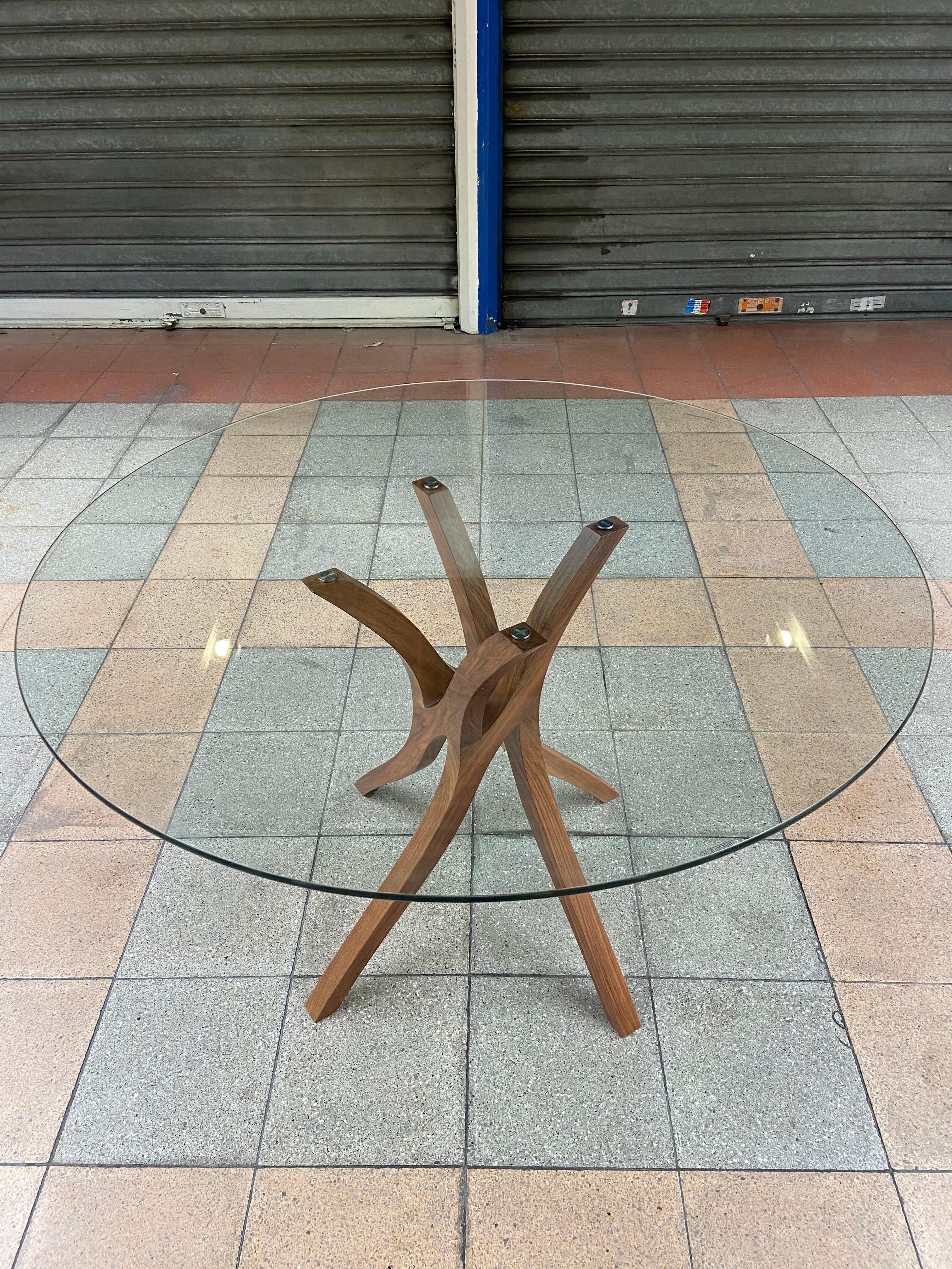 Tisch „“Vrille“, Xavier Miclet (Holz)